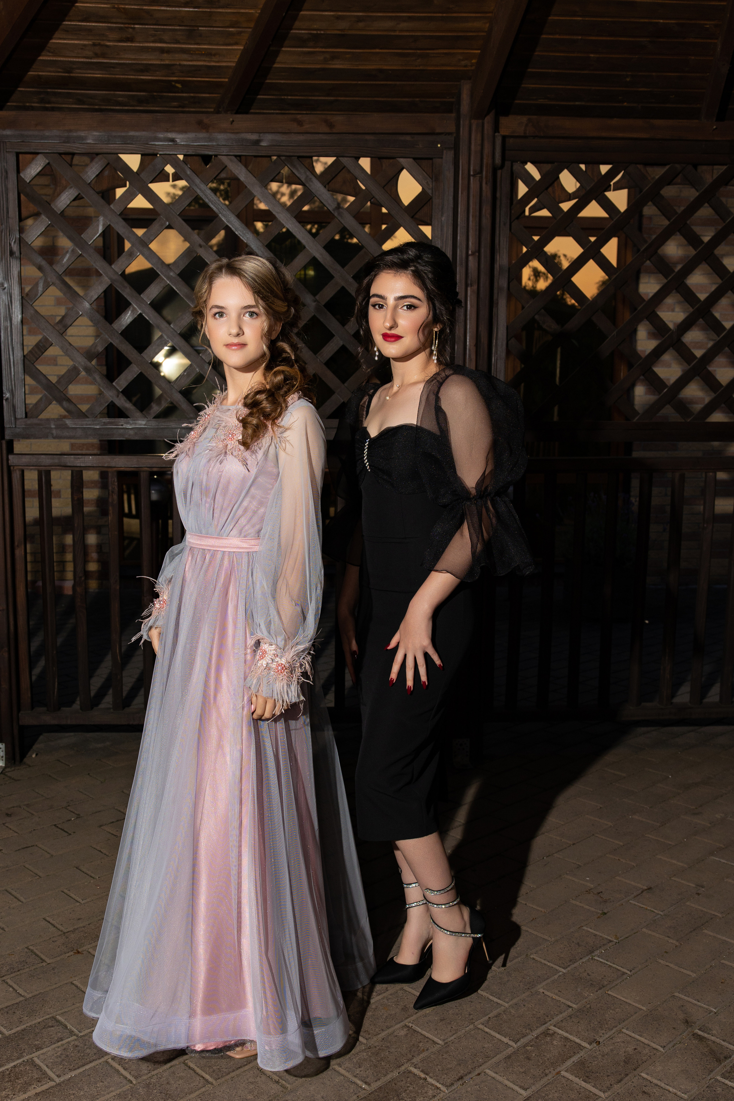 Школьный выпускной. Видеосьемка, фотосьемка свадеб, юбилеев, утренников в Краснодарском кр