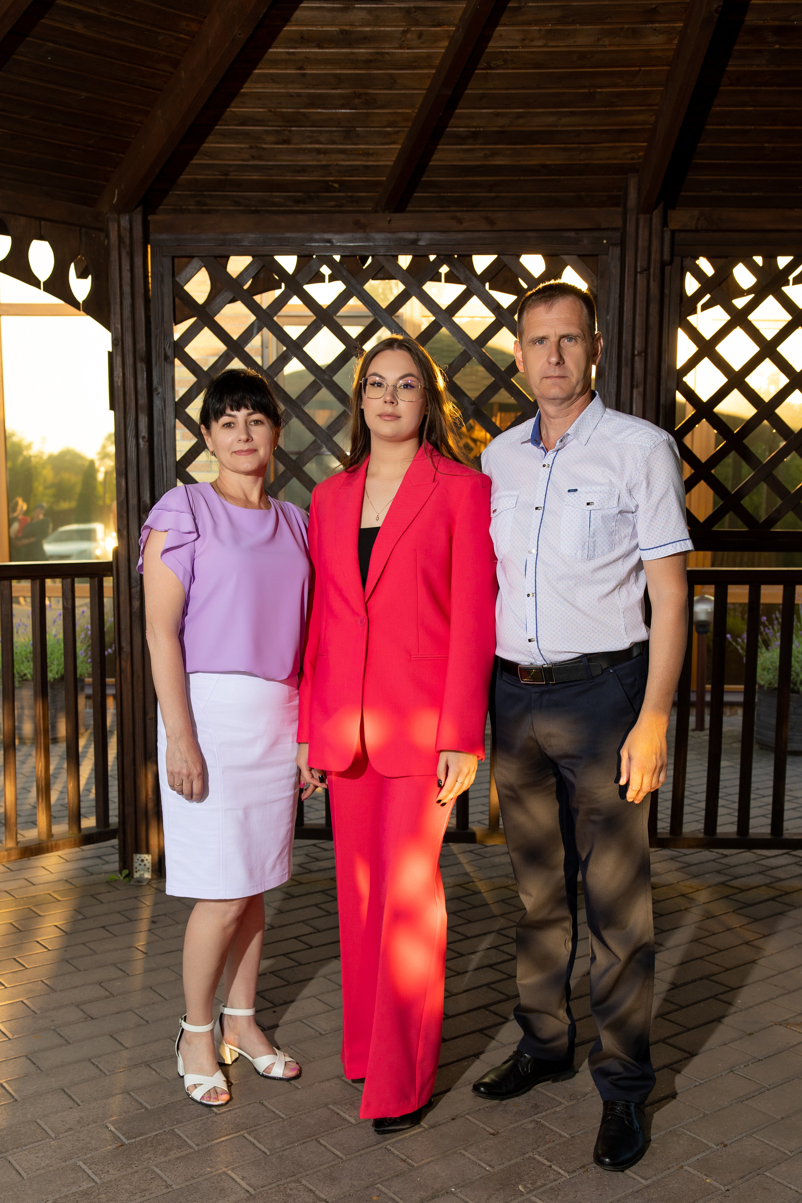 Школьный выпускной. Видеосьемка, фотосьемка свадеб, юбилеев, утренников в Краснодарском кр