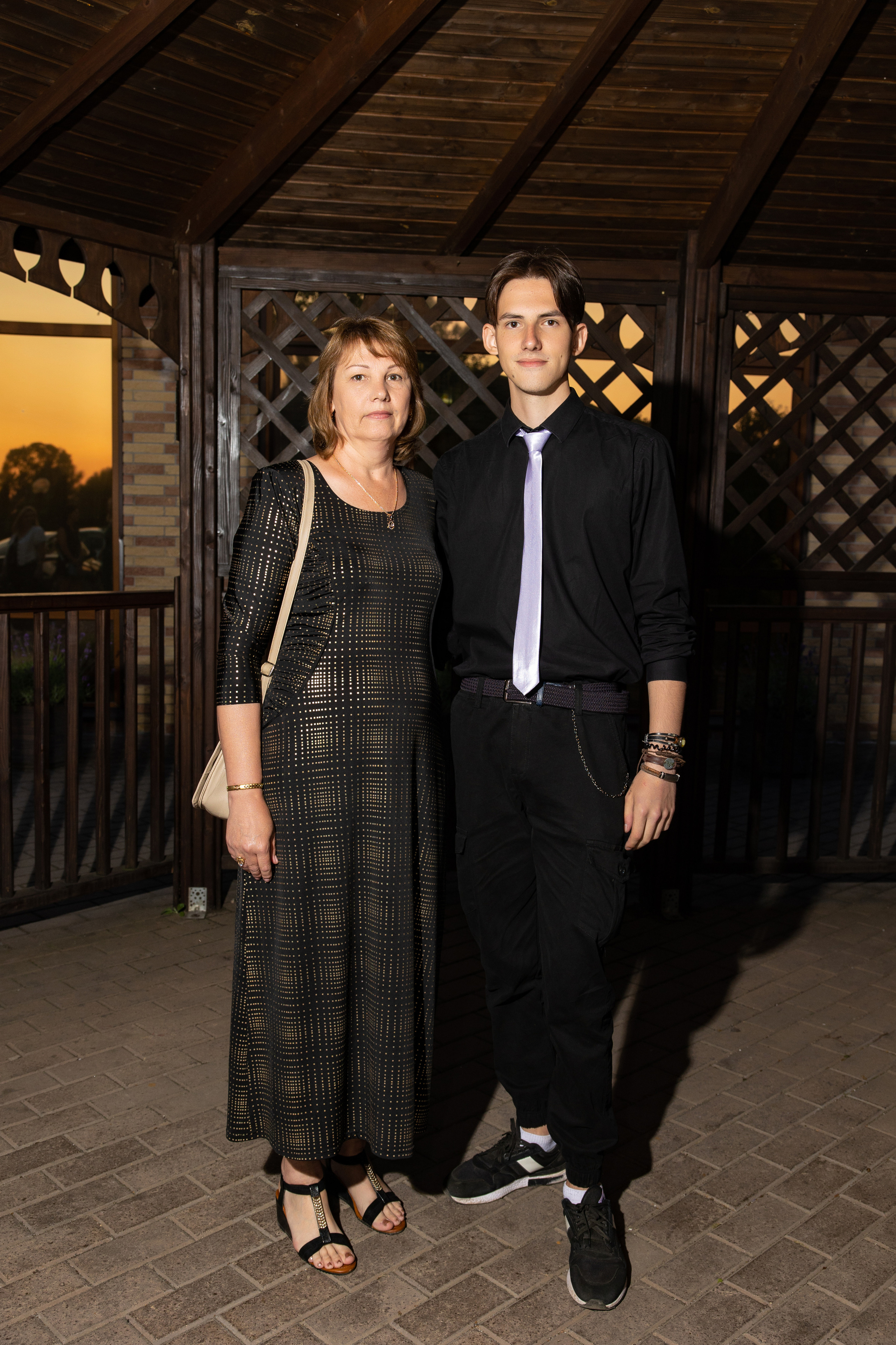 Школьный выпускной. Видеосьемка, фотосьемка свадеб, юбилеев, утренников в Краснодарском кр