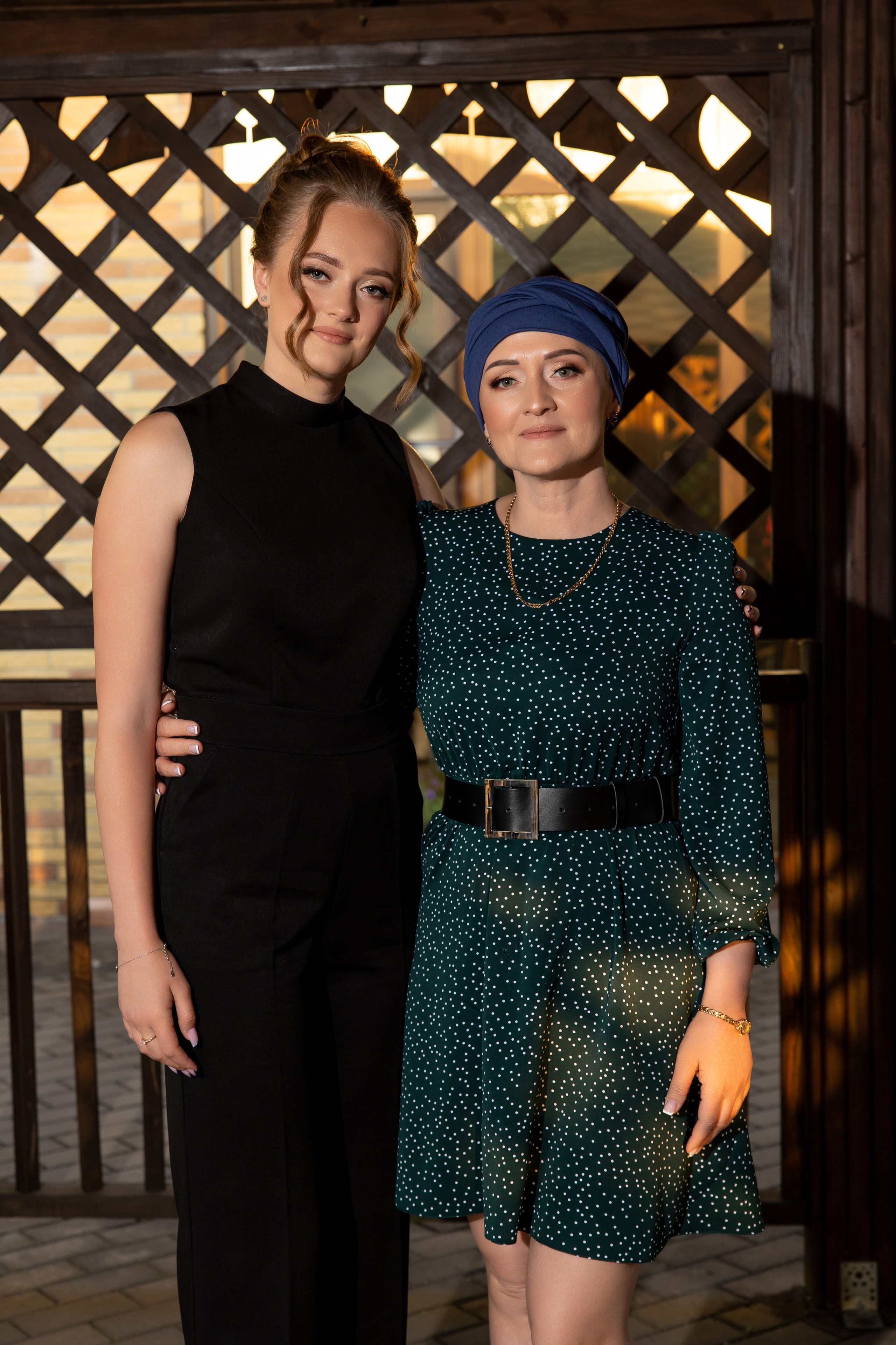 Школьный выпускной. Видеосьемка, фотосьемка свадеб, юбилеев, утренников в Краснодарском кр