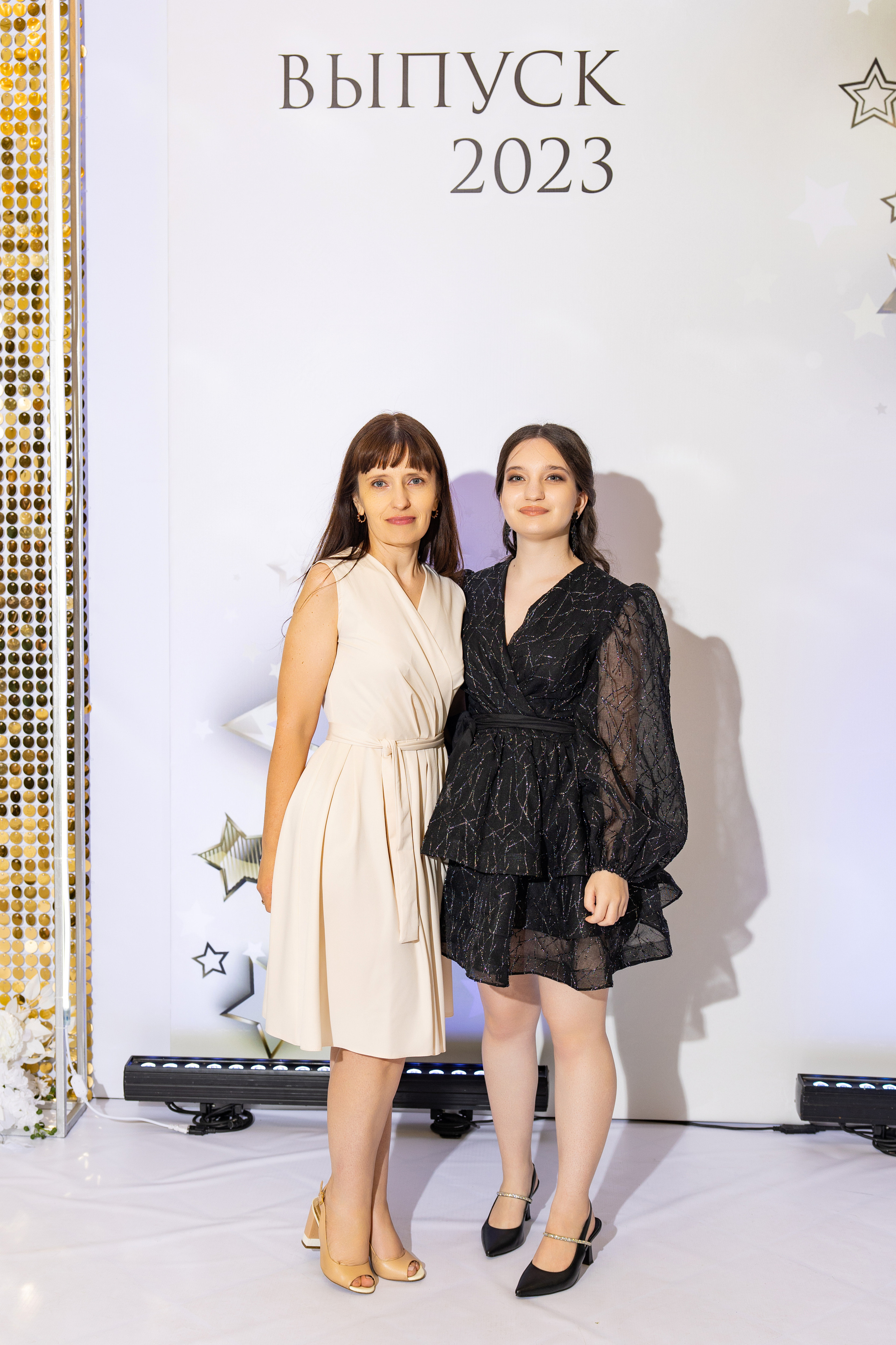 Школьный выпускной. Видеосьемка, фотосьемка свадеб, юбилеев, утренников в Краснодарском кр