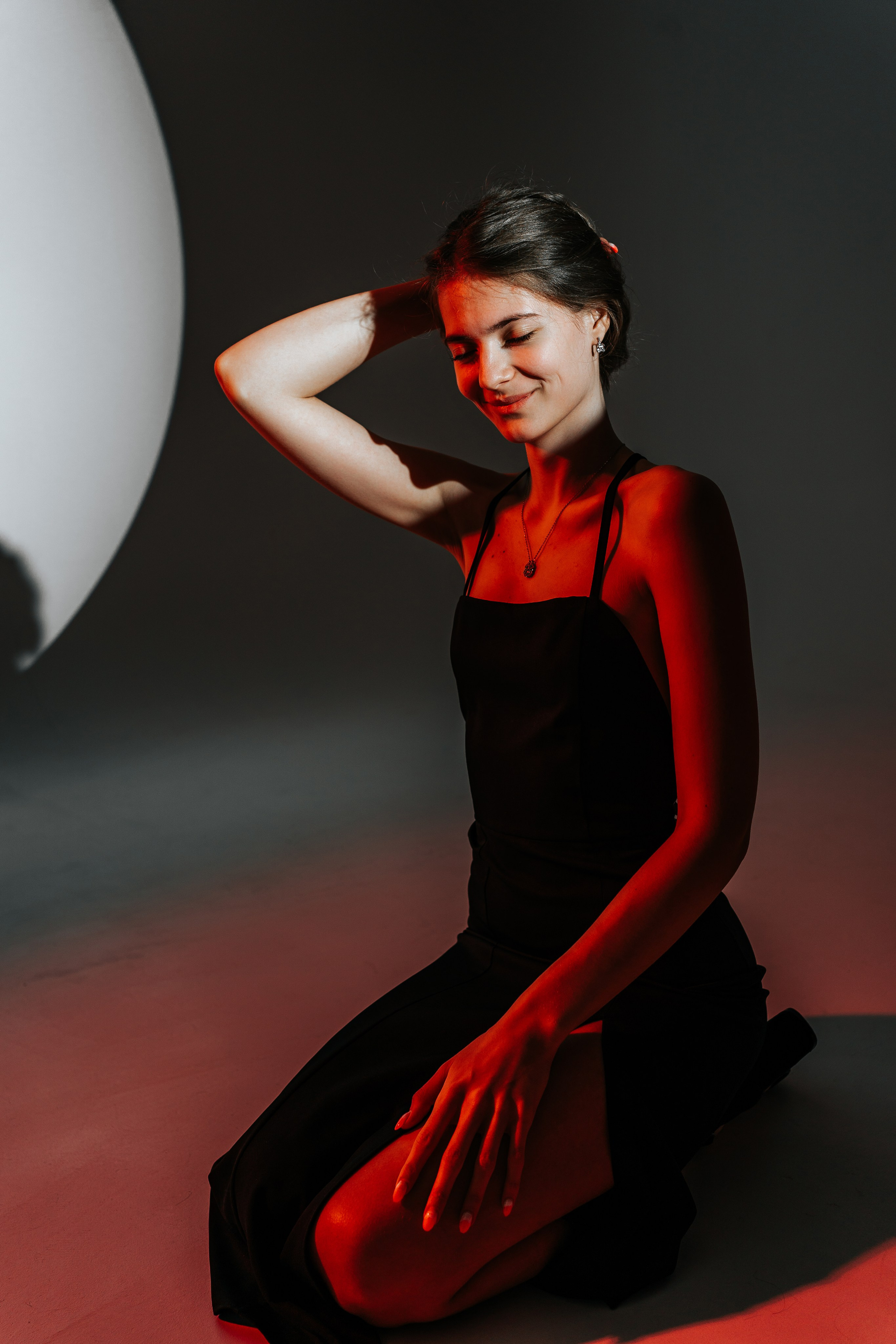 Катя (фотосессия студия. Свадебный и семейный фотограф в Москве Софья Алмостова