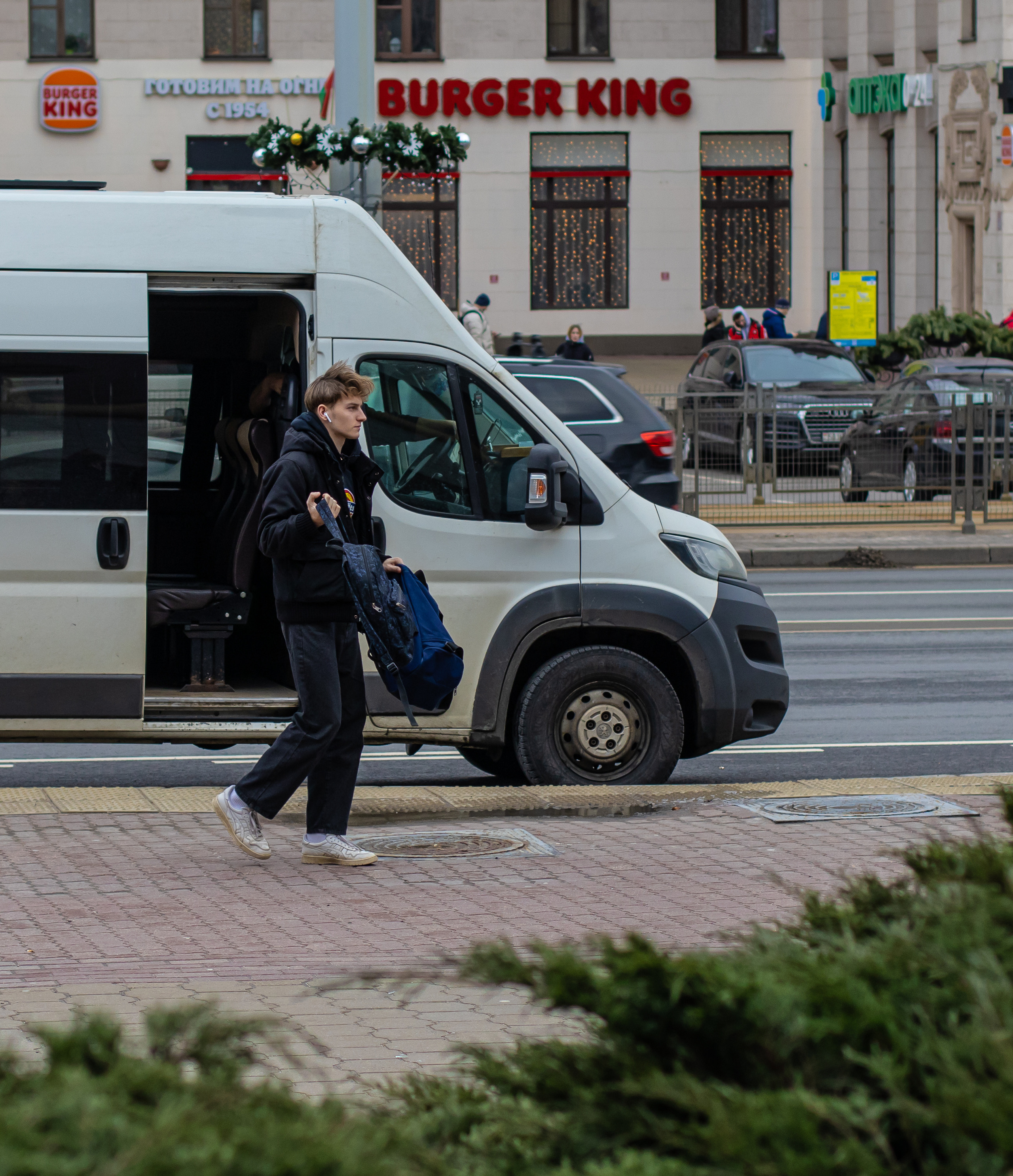 Стрит-фотография, она же — уличная фотография. Денис Климачев. Фотограф. Город Новосибирск