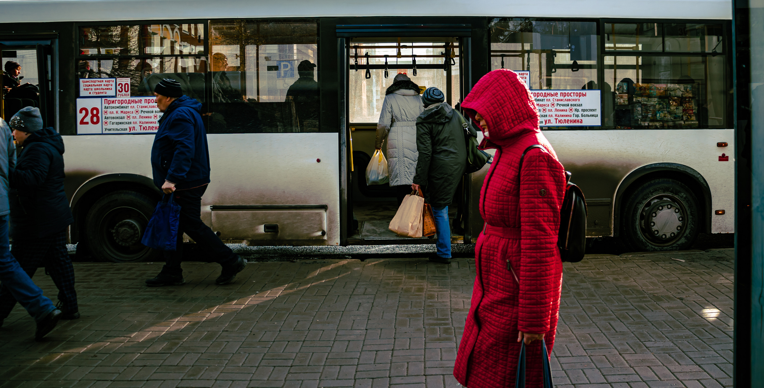Стрит-фотография, она же — уличная фотография. Денис Климачев. Фотограф. Город Новосибирск