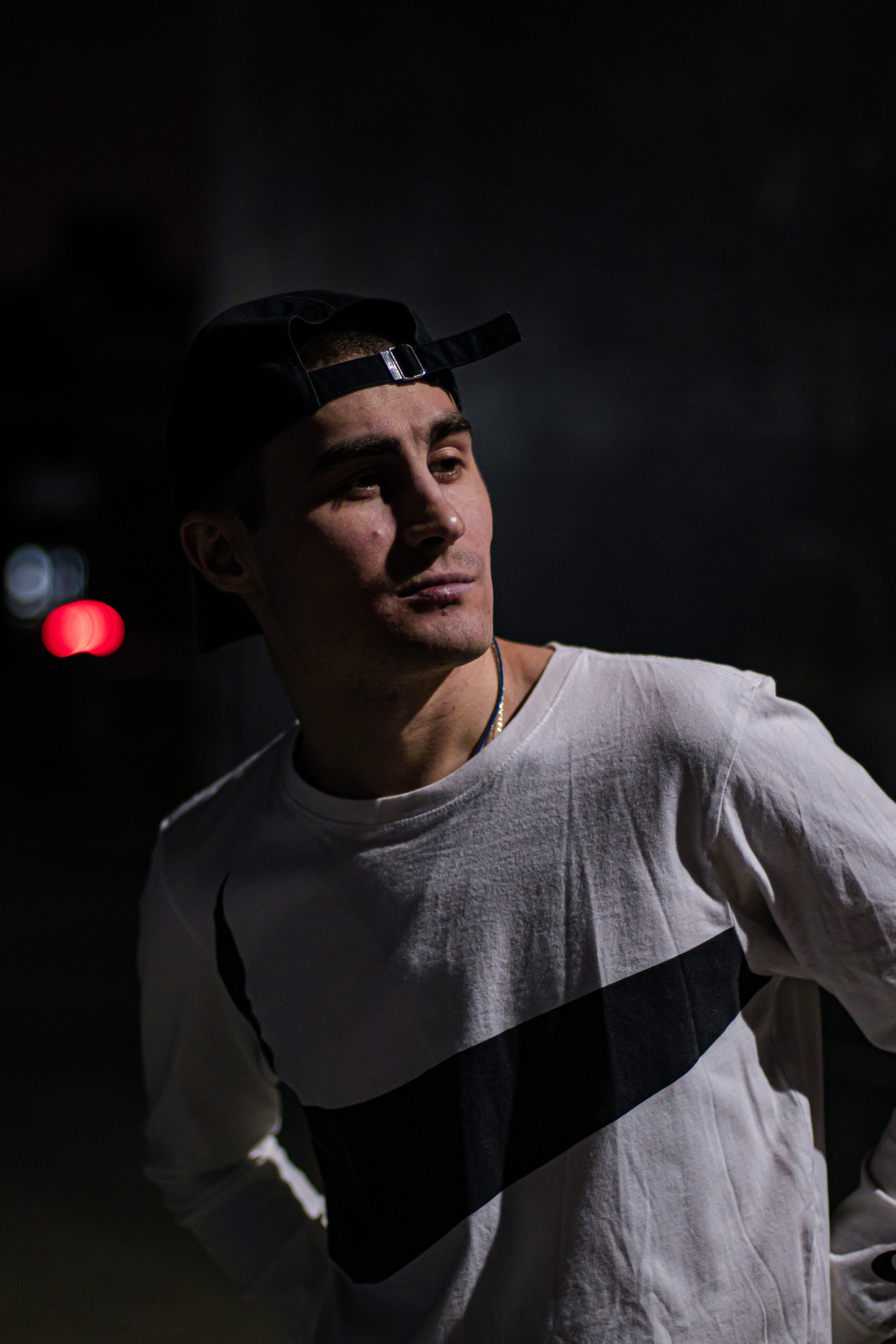 Александр | 06.05.2023 | Фотосессия в темное время суток. Денис Климачев. Фотограф. Город Новосибирск