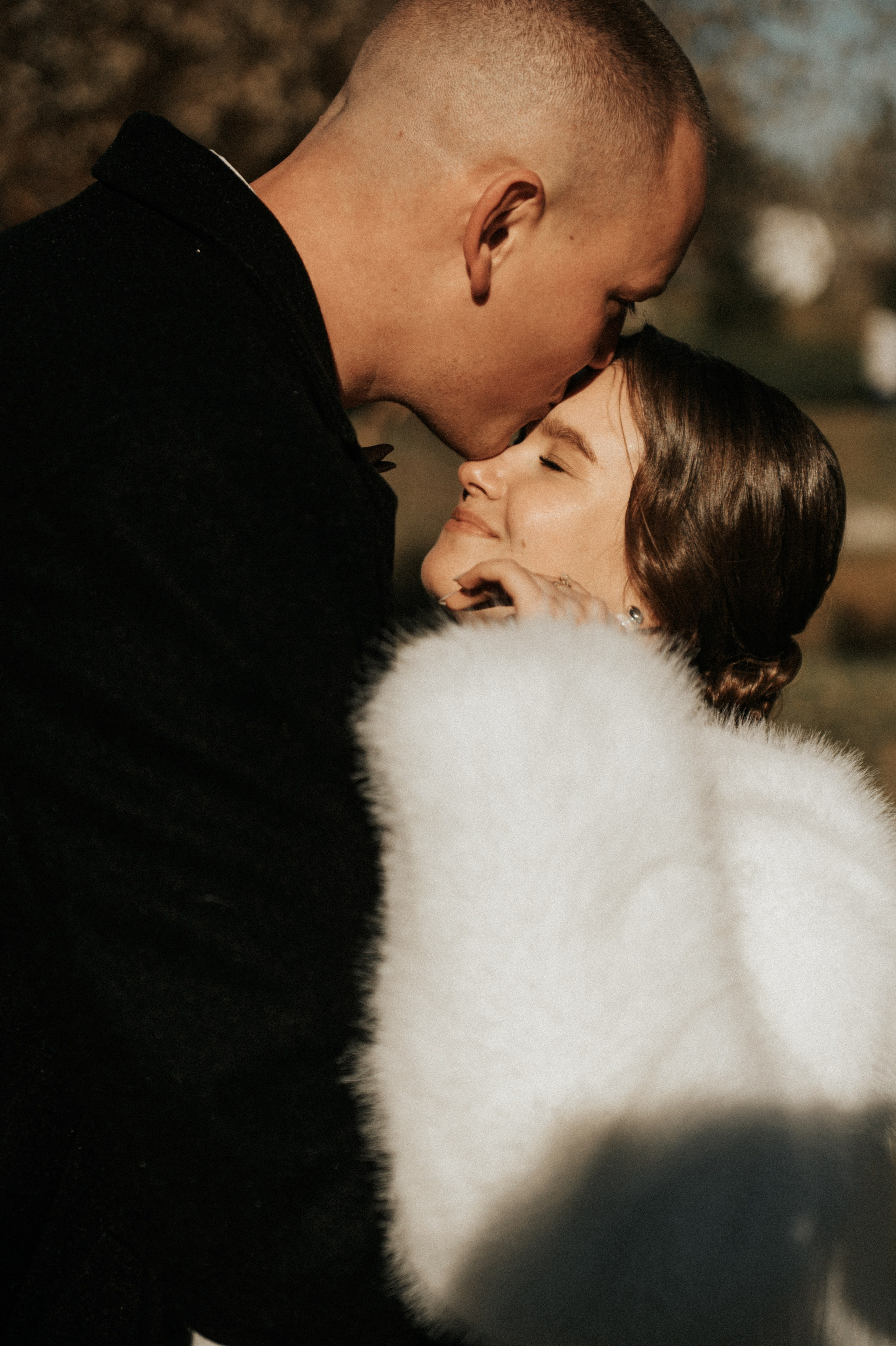 Свадебные фотографии. Фотограф в Барнауле Дарья Бутурлакина. Люби.Цени.Касайся