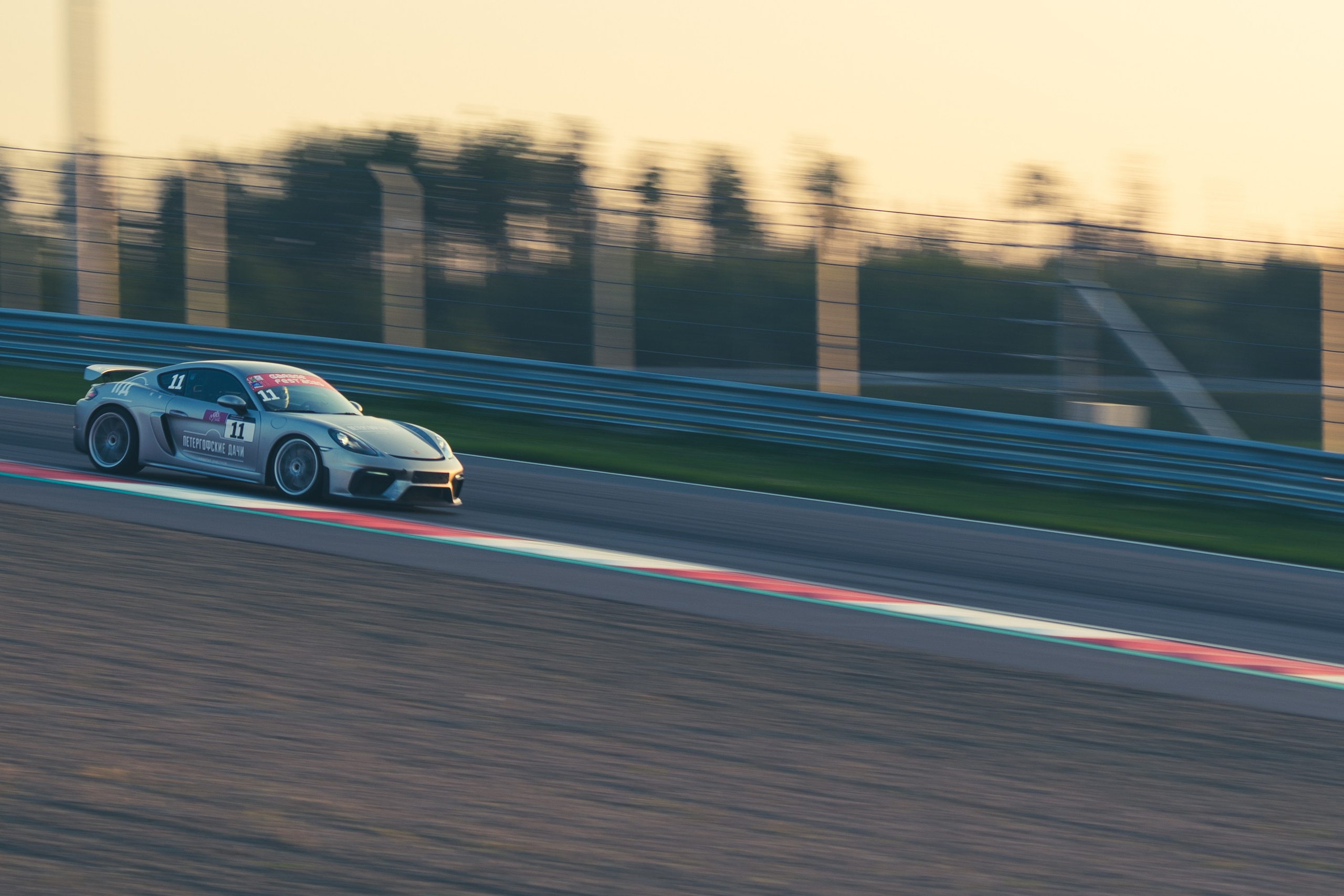 Трек-день Игора Драйв. Портретный и автомобильный фотограф в Санкт-Петербурге Евгений Черепанов