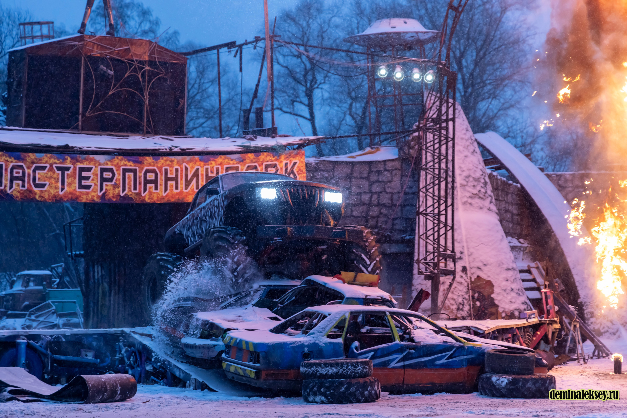 Танки против Монстр-Траков. Репортажный, семейный и студийный фотограф в Москве Демин Алексей