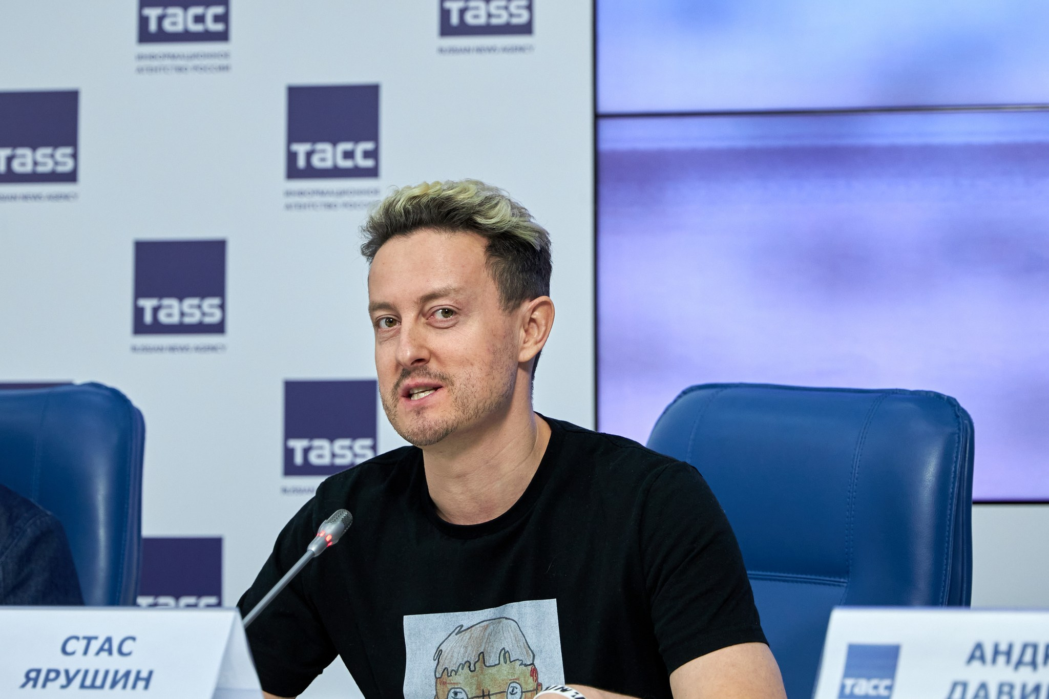 Конференция 50 ЛЕТ НА СЦЕНЕ. ЮБИЛЕЙНЫЙ КОНЦЕРТ ЛАРИСЫ ДОЛИНОЙ. Репортажный, семейный и студийный фотограф в Москве Демин Алексей