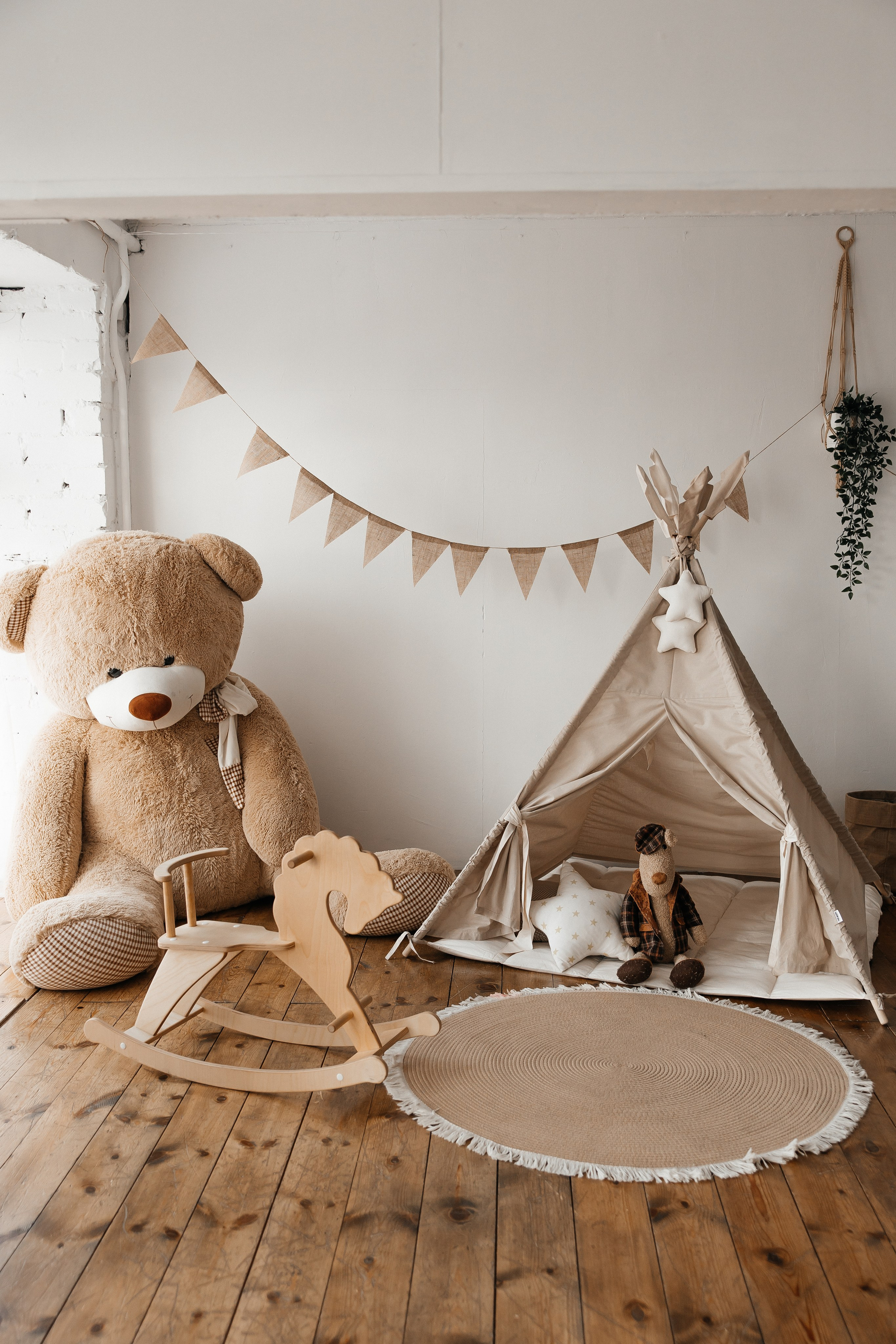 Лотос. Фотостудия 220 — первая в Чите фотостудия, предназначенная для работы