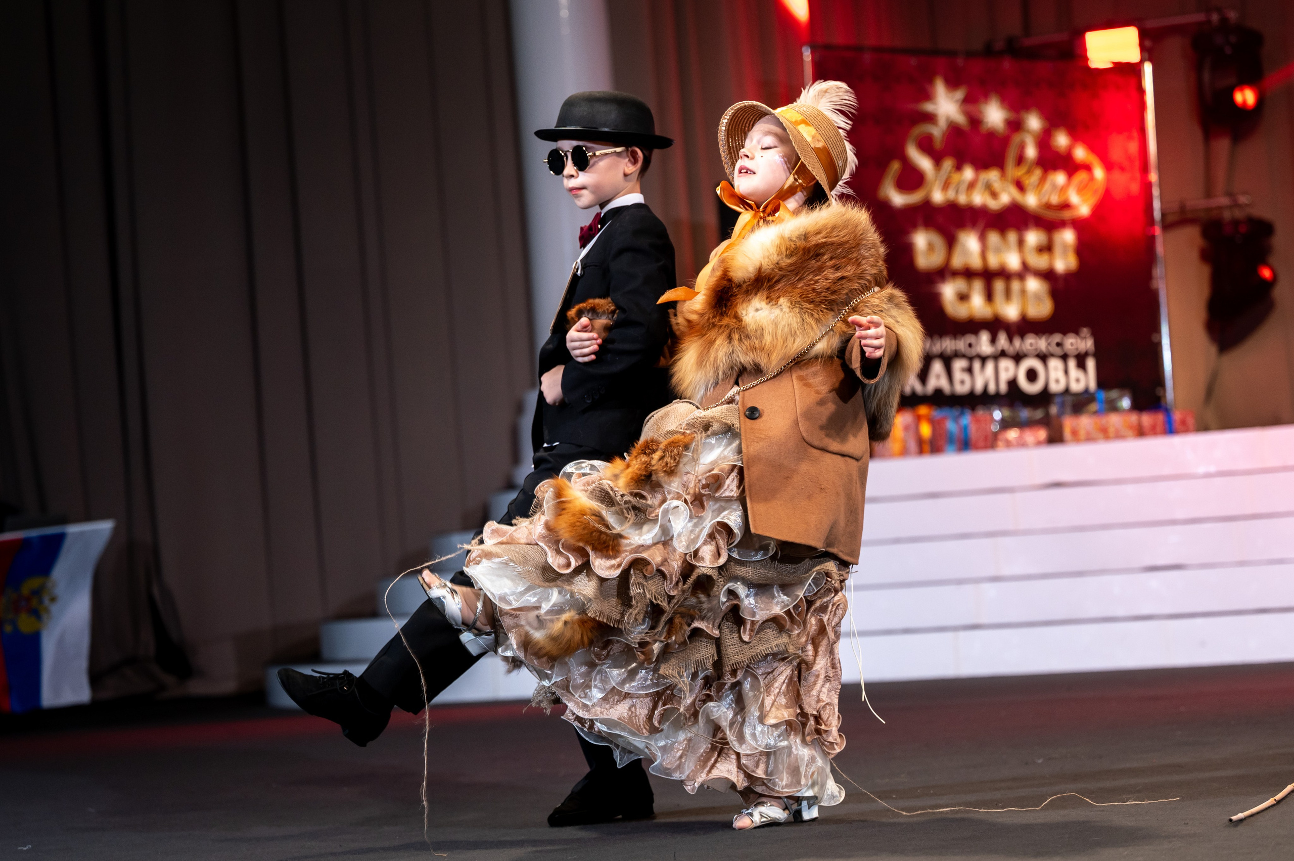 SL Новогодний отчетный концерт 2024/2025. Спортивный фотограф в Туле и Тульской области. Файсханова Фото Спорт