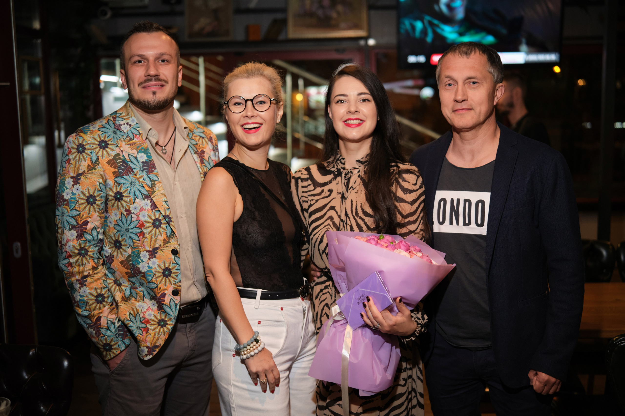 День рождения Наталии в гастропабе Особняк. Репортажный фотограф Дмитрий Литвинский. Минск, Беларусь, мир