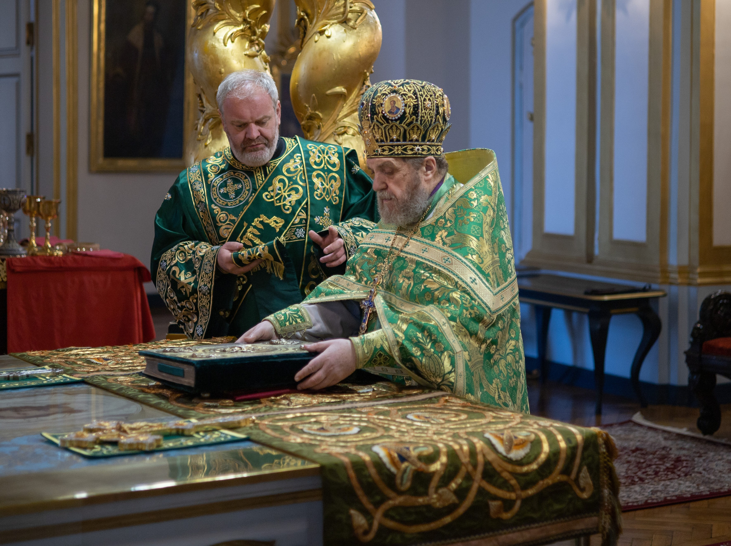 ДЕНЬ СВЯТОЙ ТРОИЦЫ. ПЯТИДЕСЯТНИЦА. НИКОЛО-БОГОЯВЛЕНСКИЙ МОРСКОЙ СОБОР