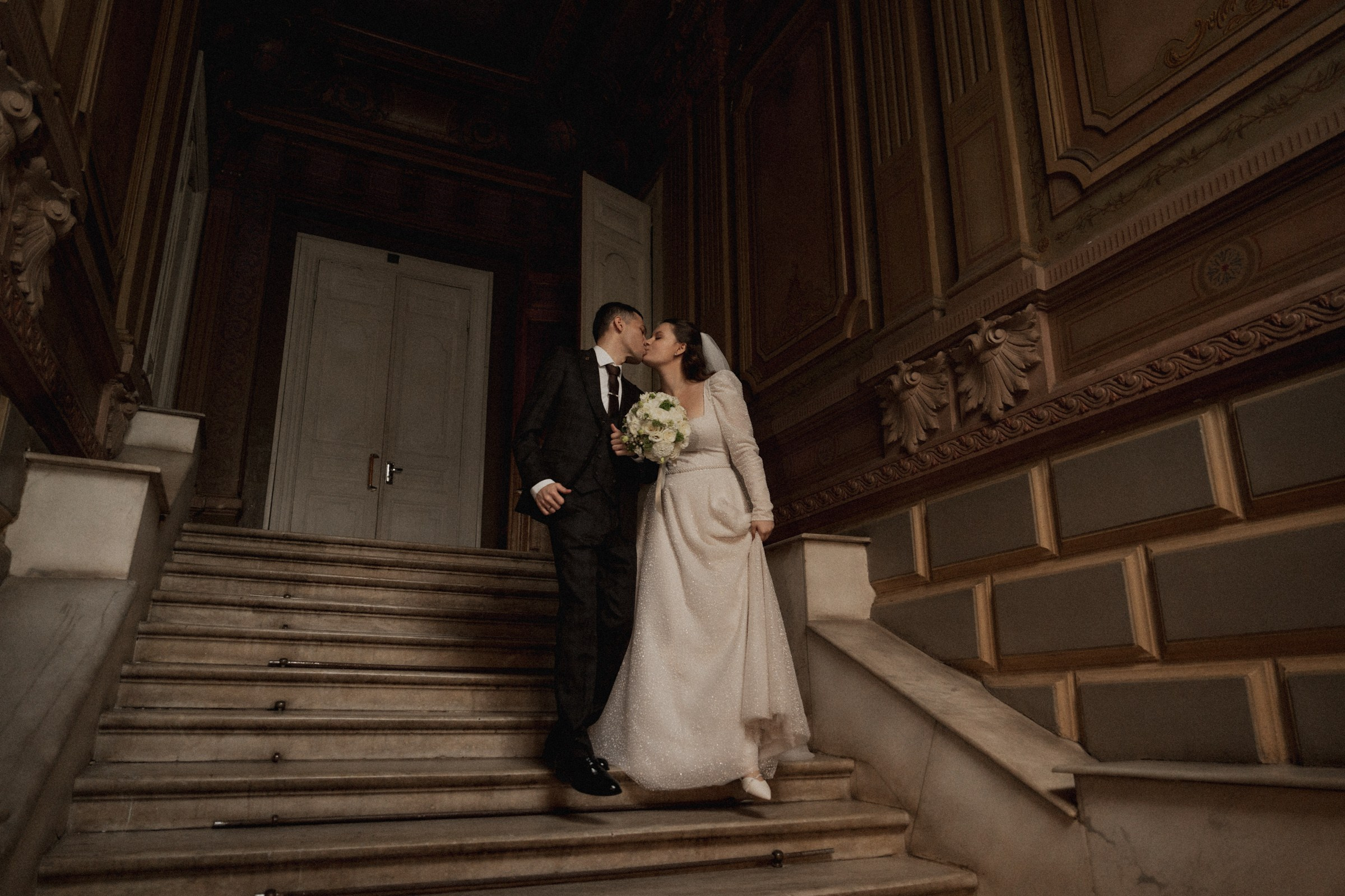 В ♡ К — Книжная история о любви. Свадебный и портретный фотограф в Москве, Светлана Янковая