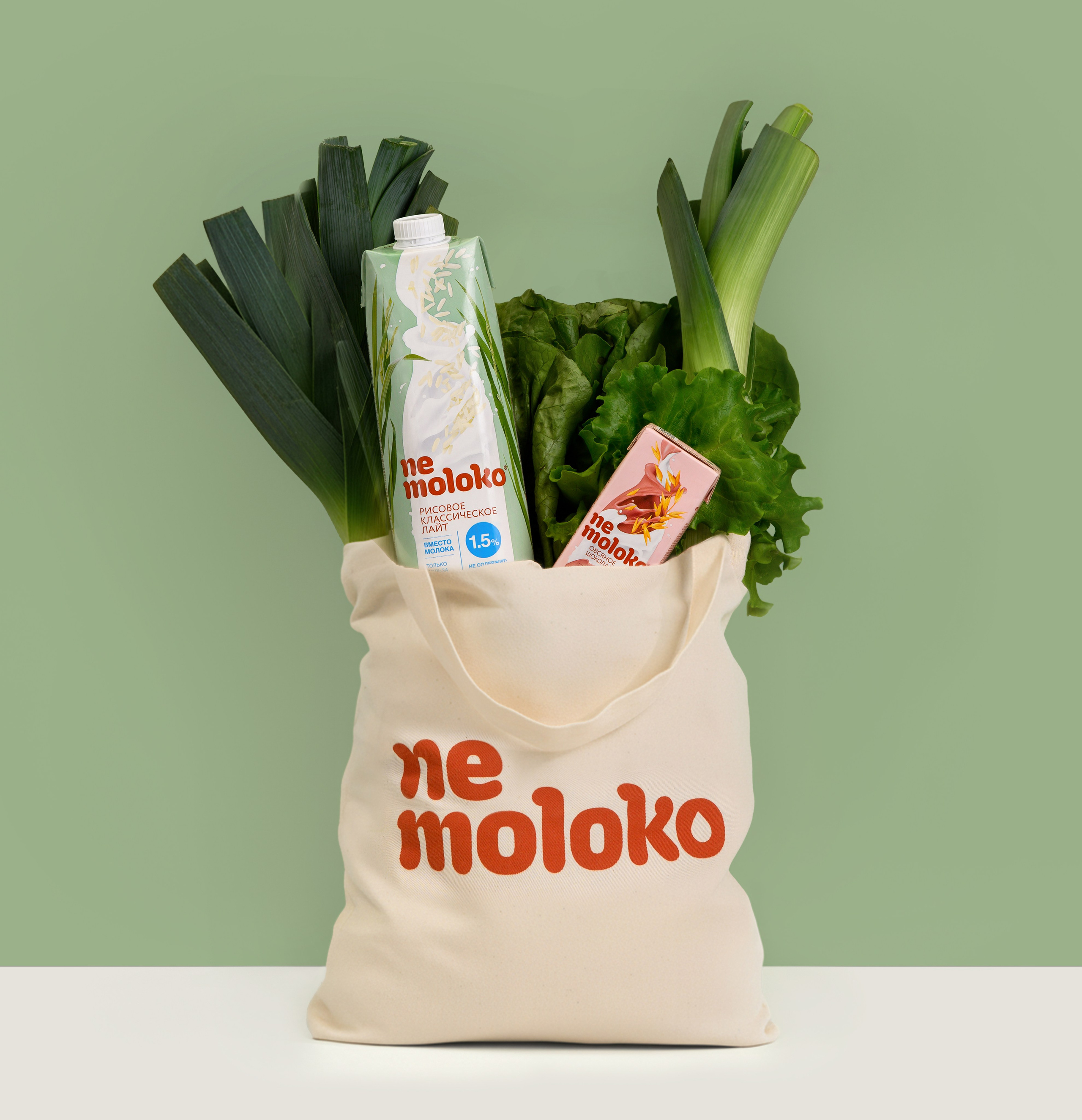 Nemoloko. Каустика — предметная фотостудия для брендов