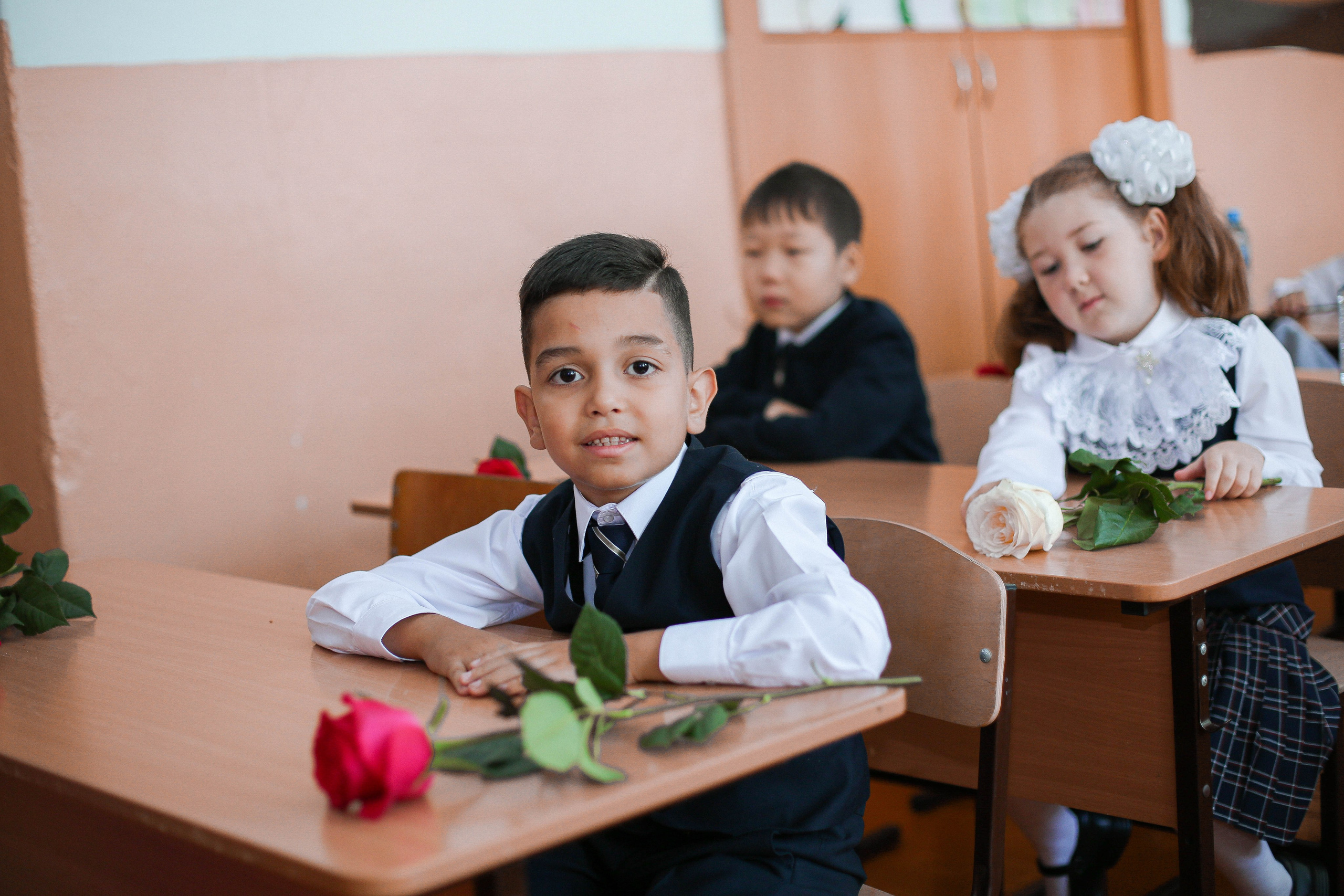 День знаний 2024. Свадебный и Школьный фотограф Улан-Удэ Бурятия Джулия Топоева Выпускные альбомы Фотограф на мероприятие