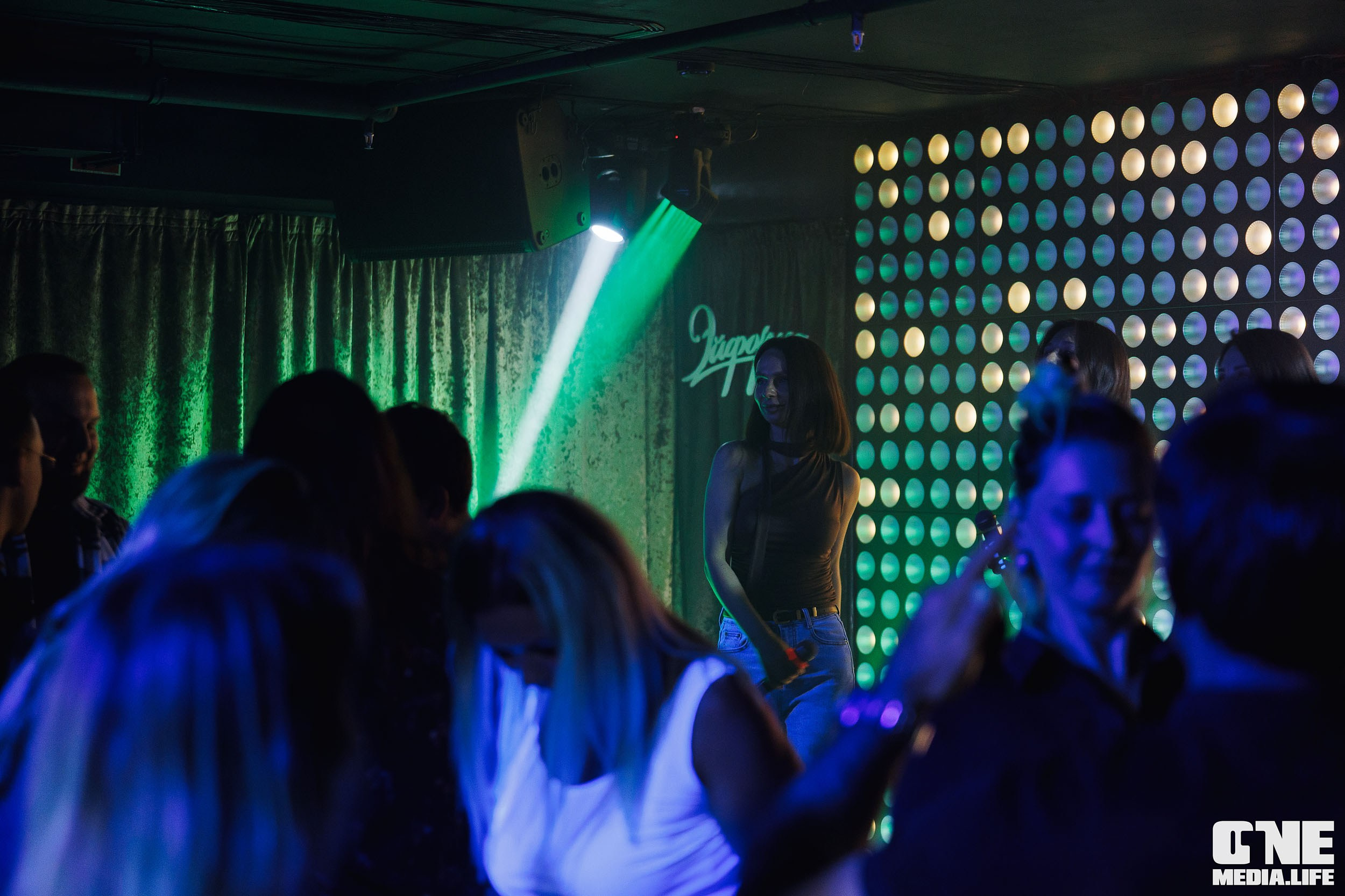 Фоторепортаж из караоке-клуба Эйфория. One Media Life: фоторепортажи, фотоотчеты с мероприятий и заведений