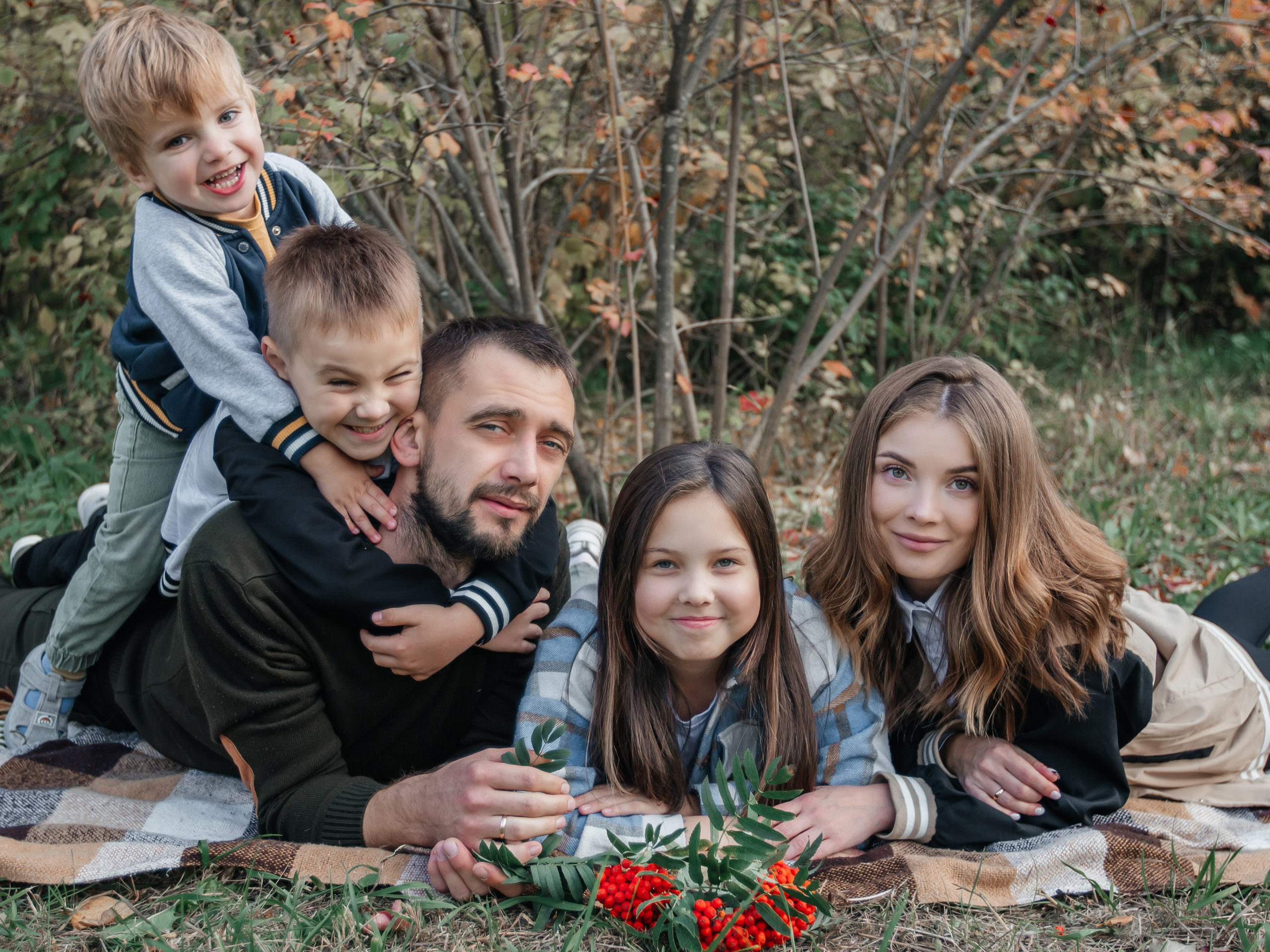 Максим Настя Валерия Юра и Матвей. Семейный и детский фотограф в  г. Екатеринбурге Холодова Юлия