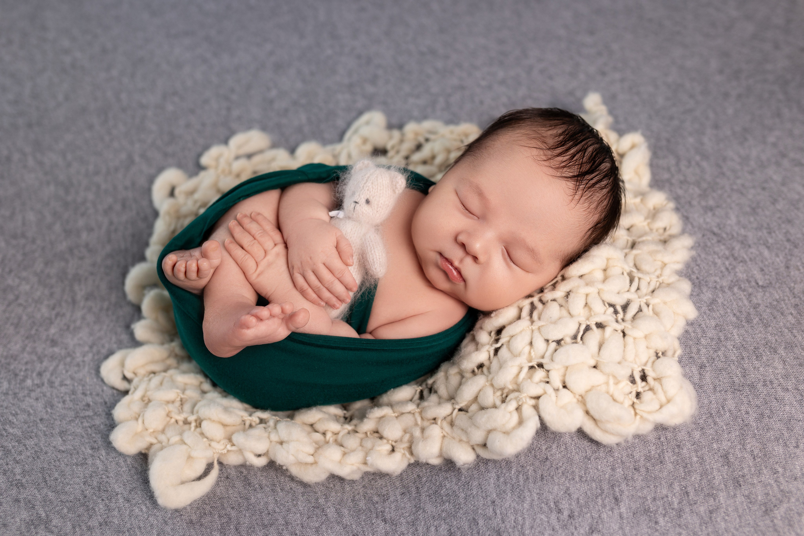 Новорождённые. Фотограф новорождённых г. Салехард