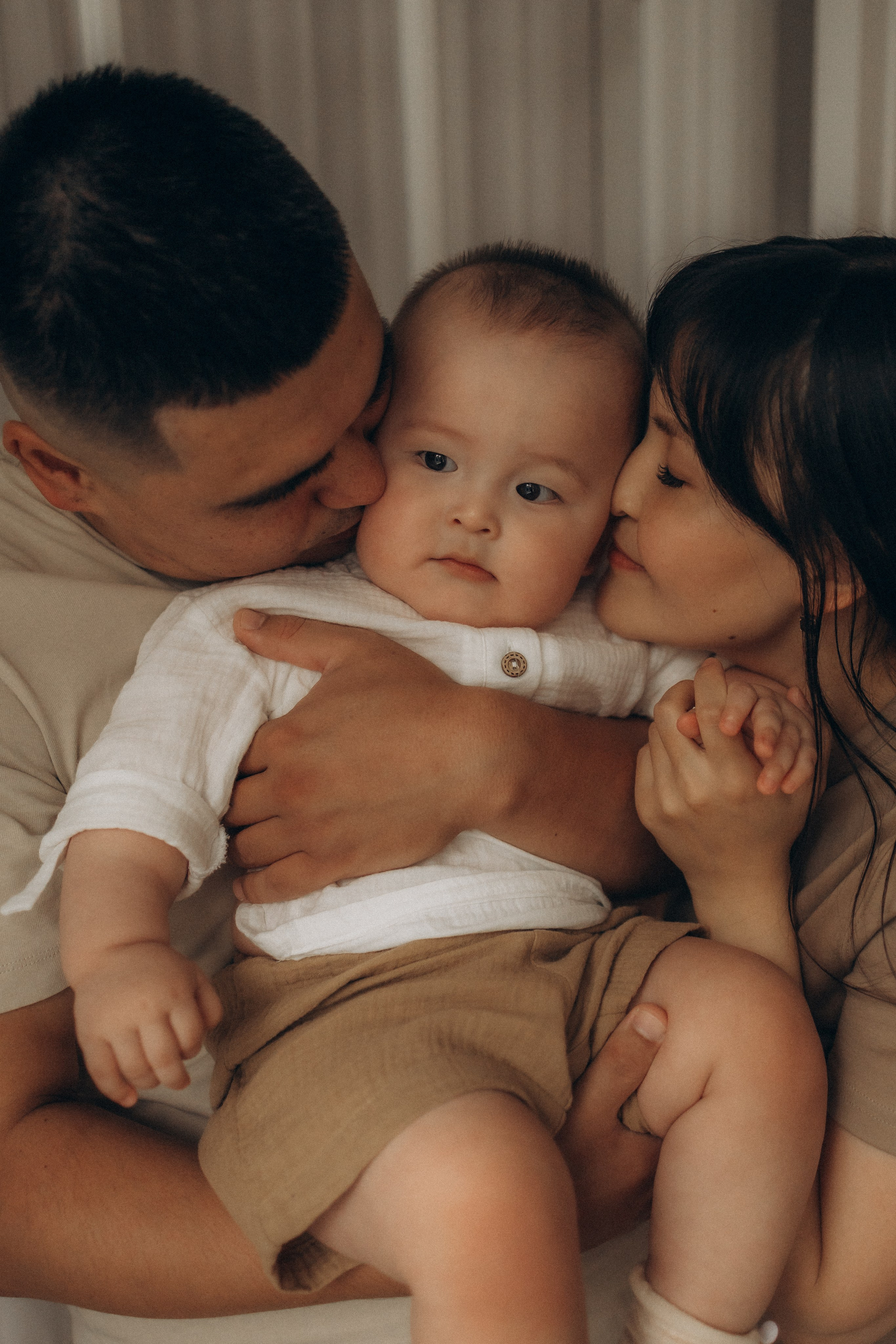 Алия: семейная в студии. Эльвира Галимьянова — семейный фотограф Екатеринбурга