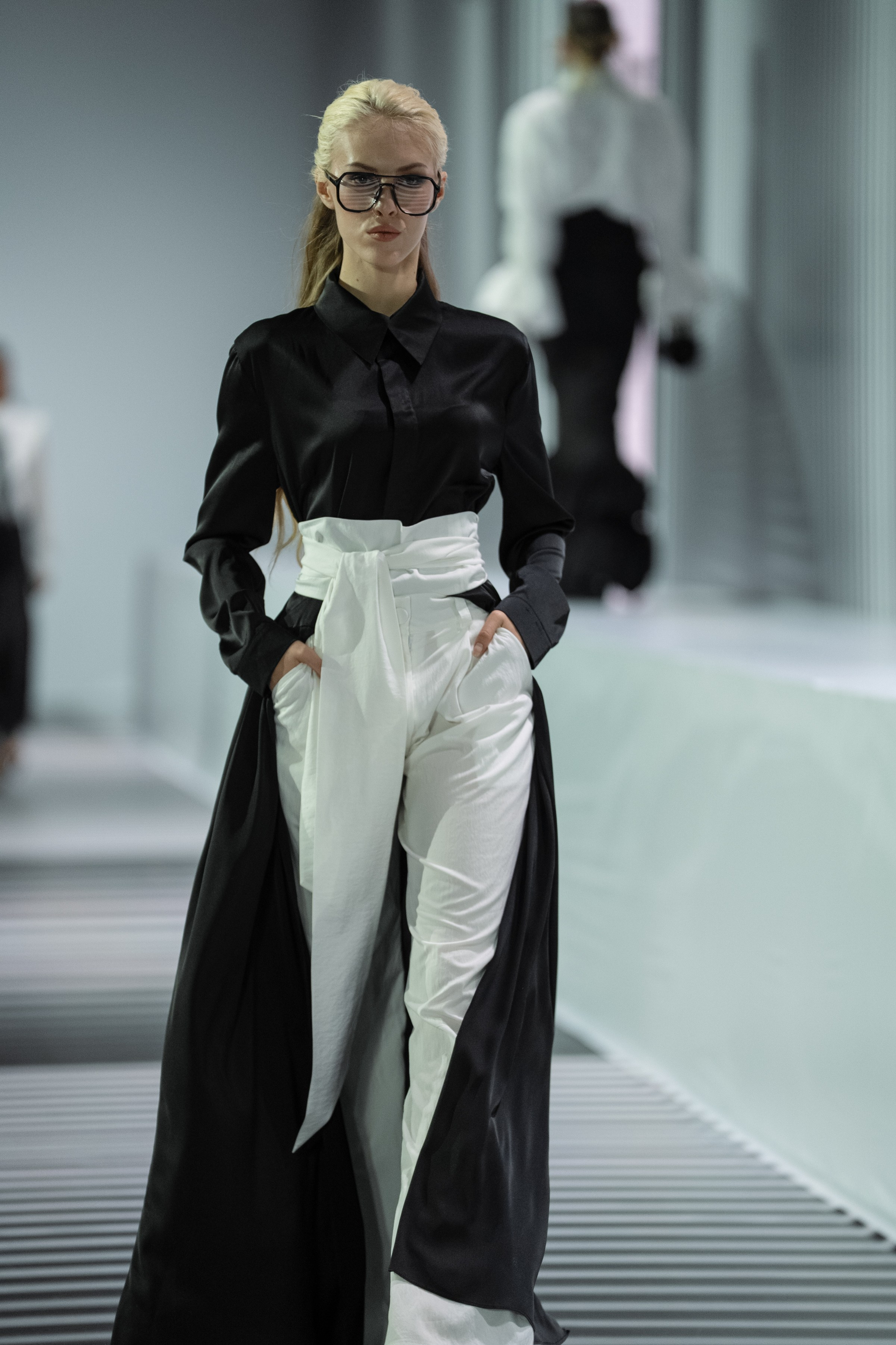 Designer LEILA KHANUM. Сайт Алматинского НЮ АРТ, будуар и фэшн фотографа Дениса Карпенко