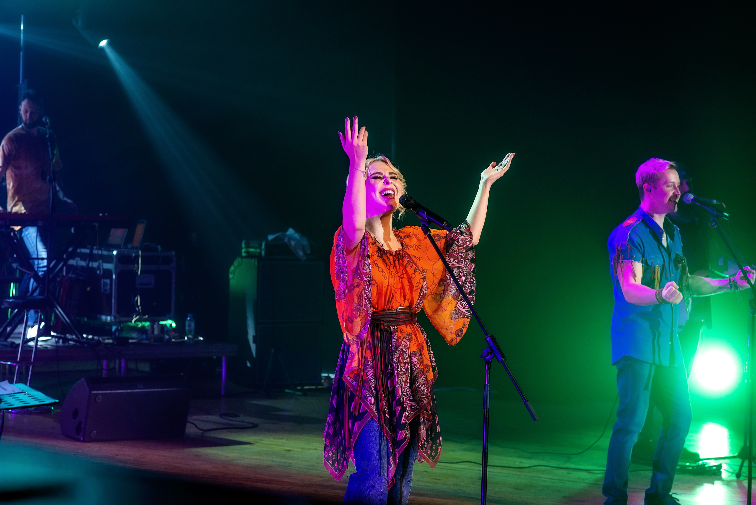 Концерт Пелагеи. Школьный, фэшн фотограф в Тюмени и в России Ирина Королева