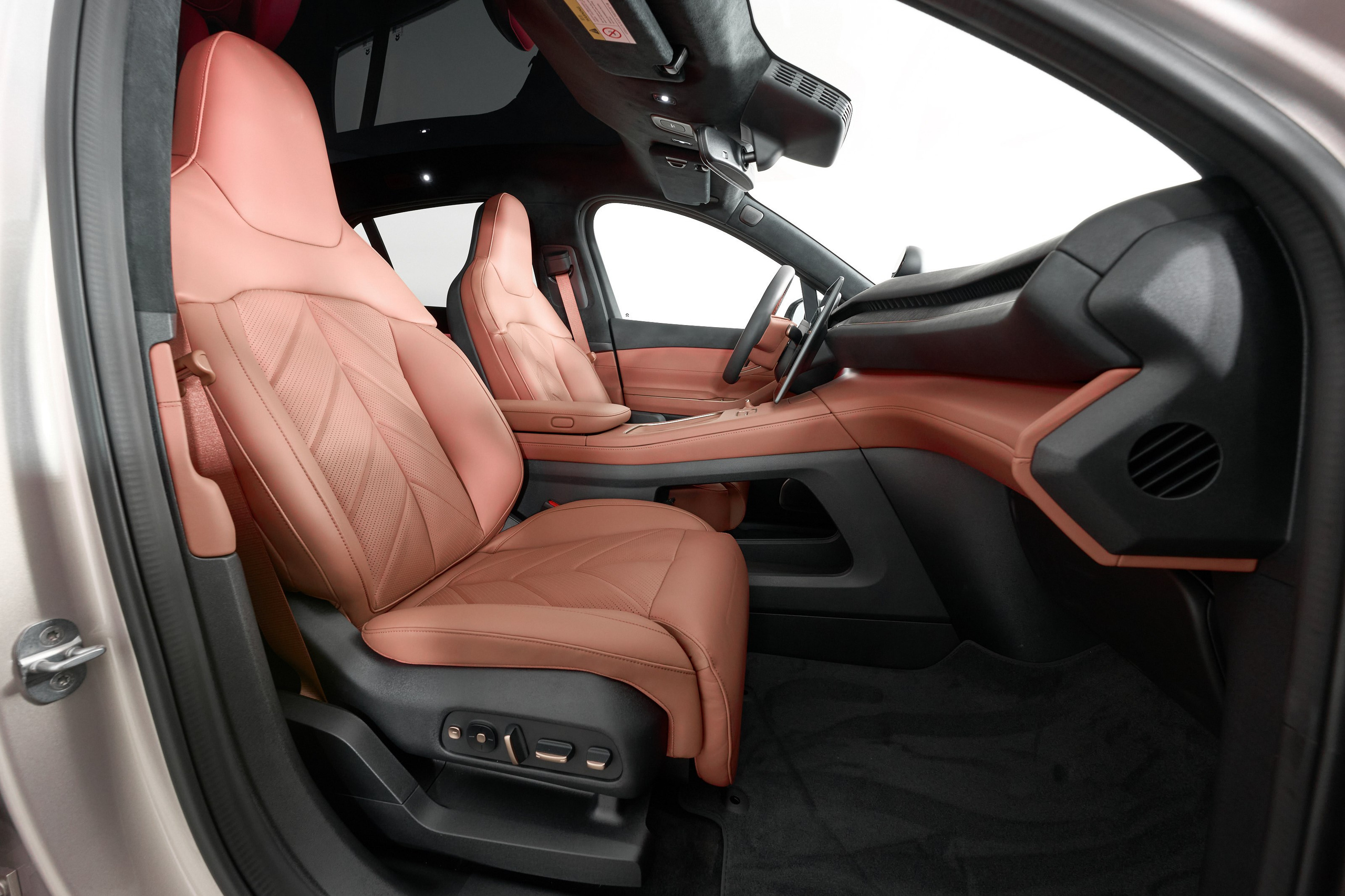 NIO EC7. Фотограф Николай Прокофьев модельные тесты в Москве