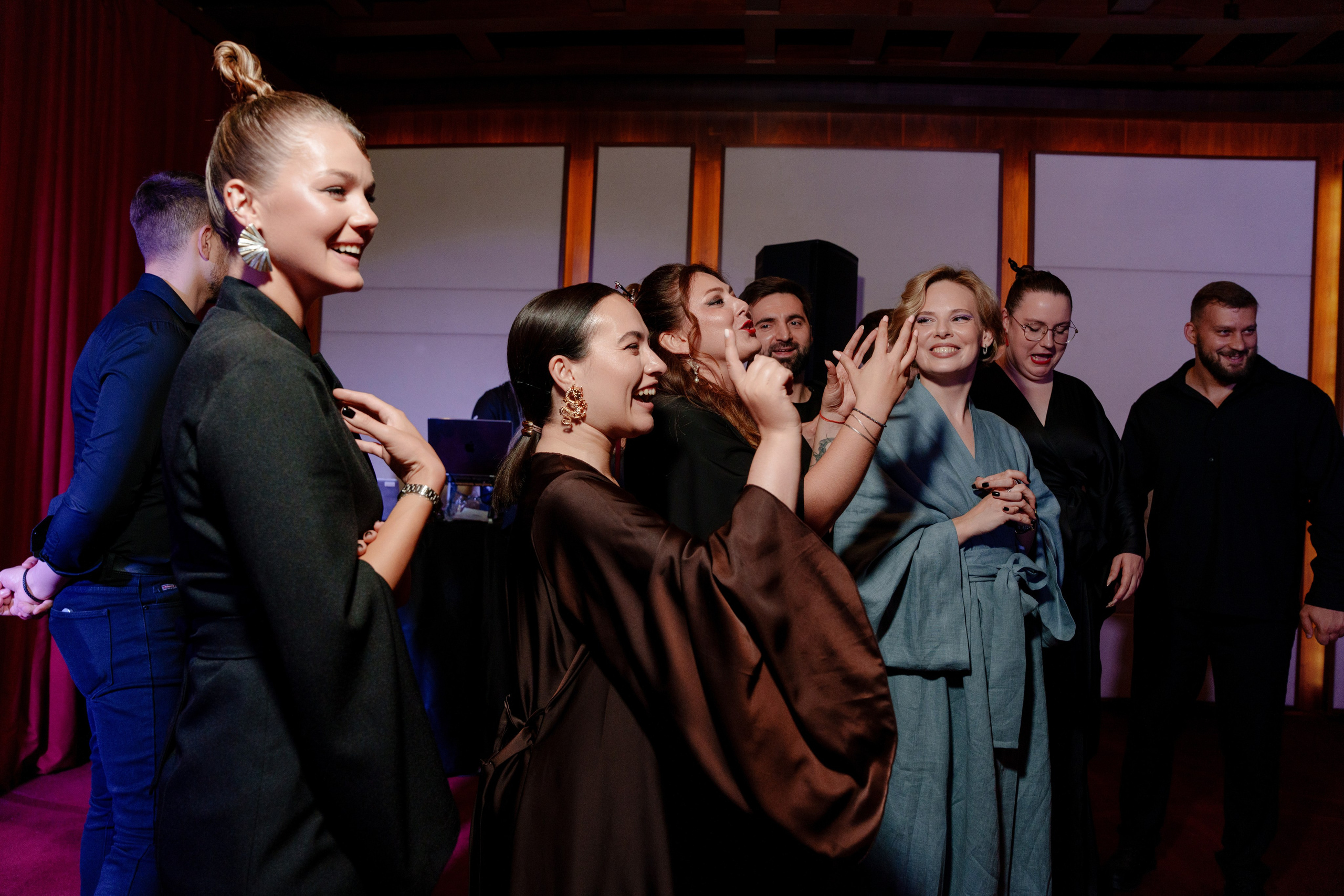 Репортажный фотограф на день рождения в ресторане KAI. Репортажный фотограф Москва Сергей Дружинин