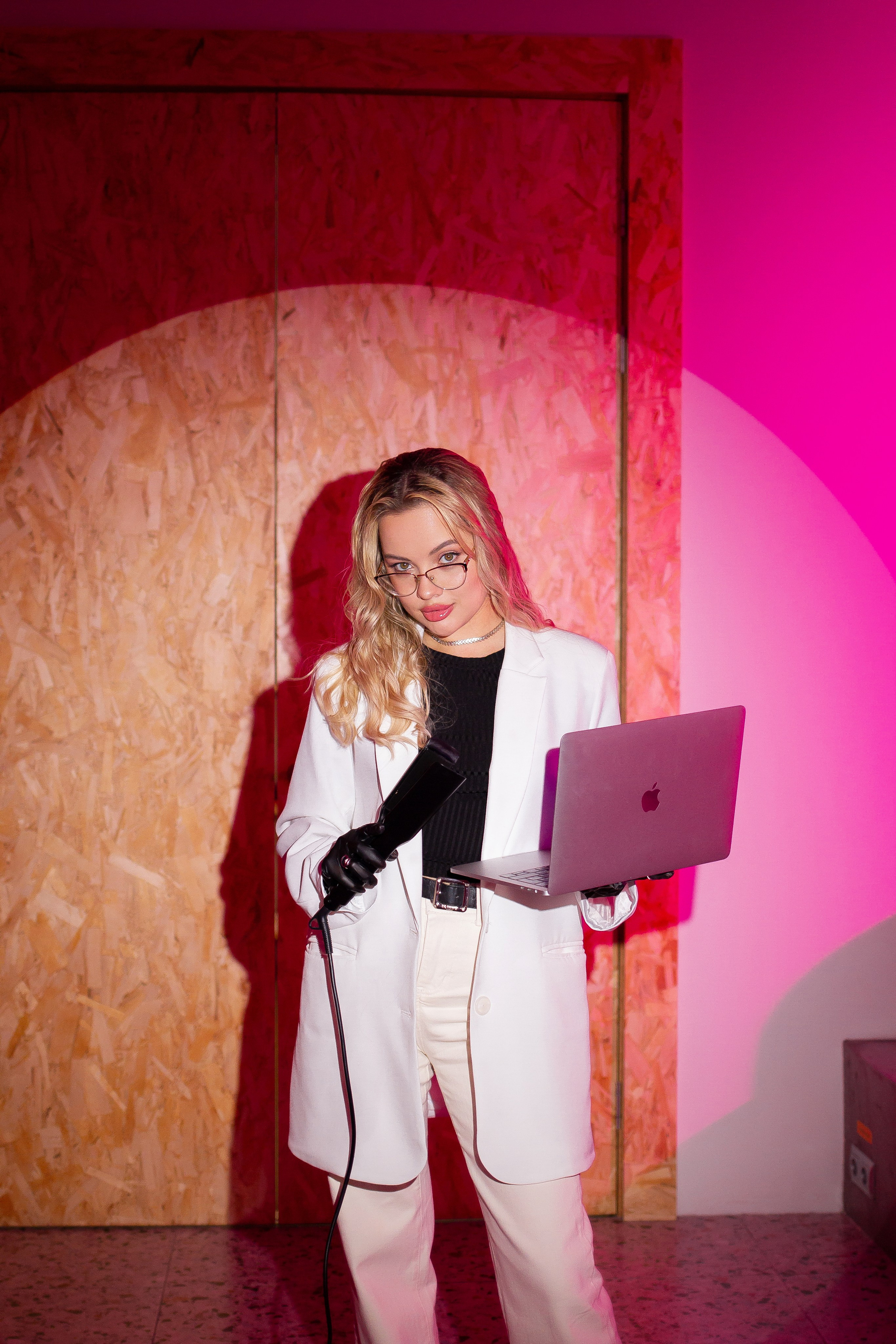 А — МАСТЕР ПО КЕРАТИНУ. Фотограф Екатеринбург Елена Минина