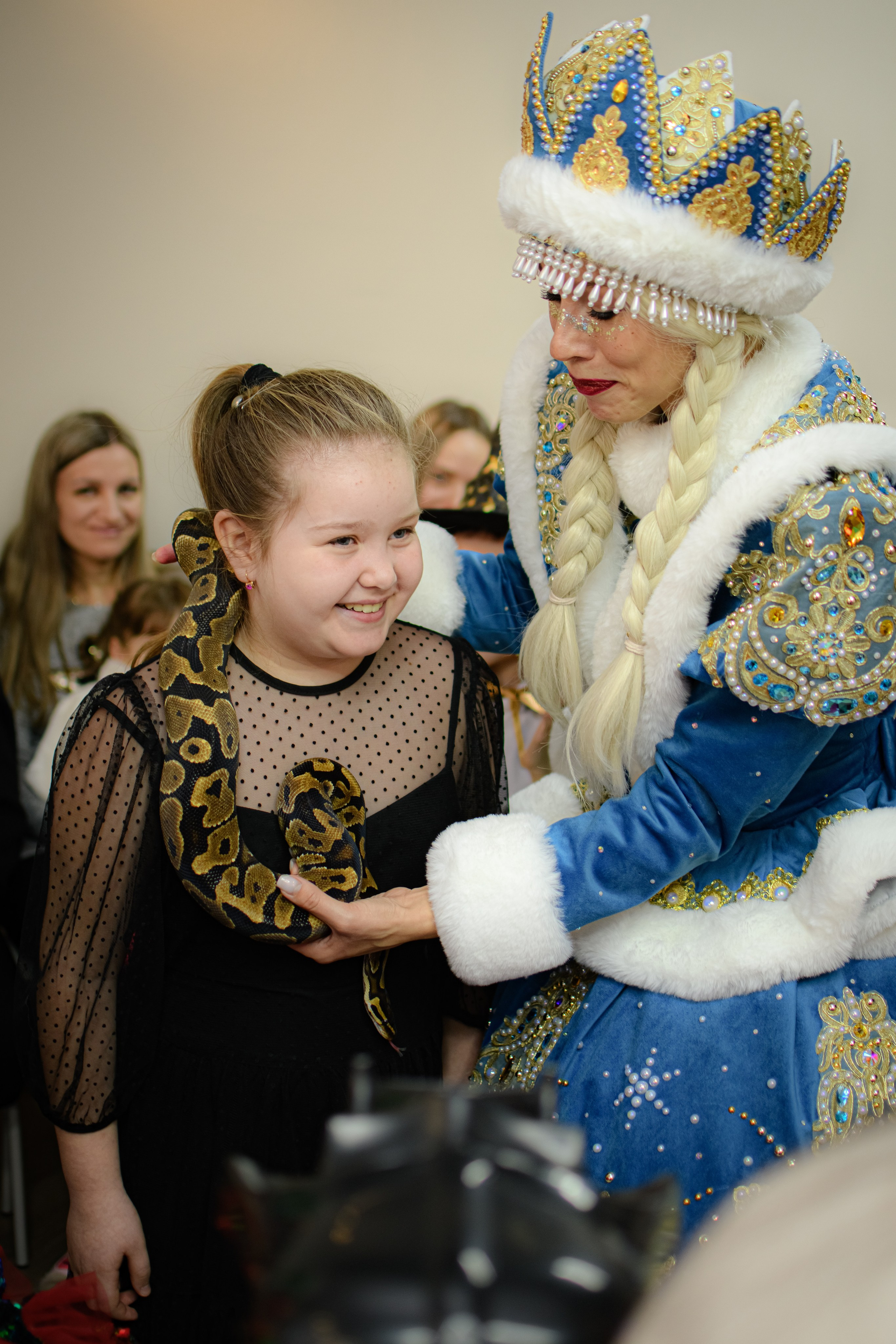 HAPPY NEW YEAR. Photokarish