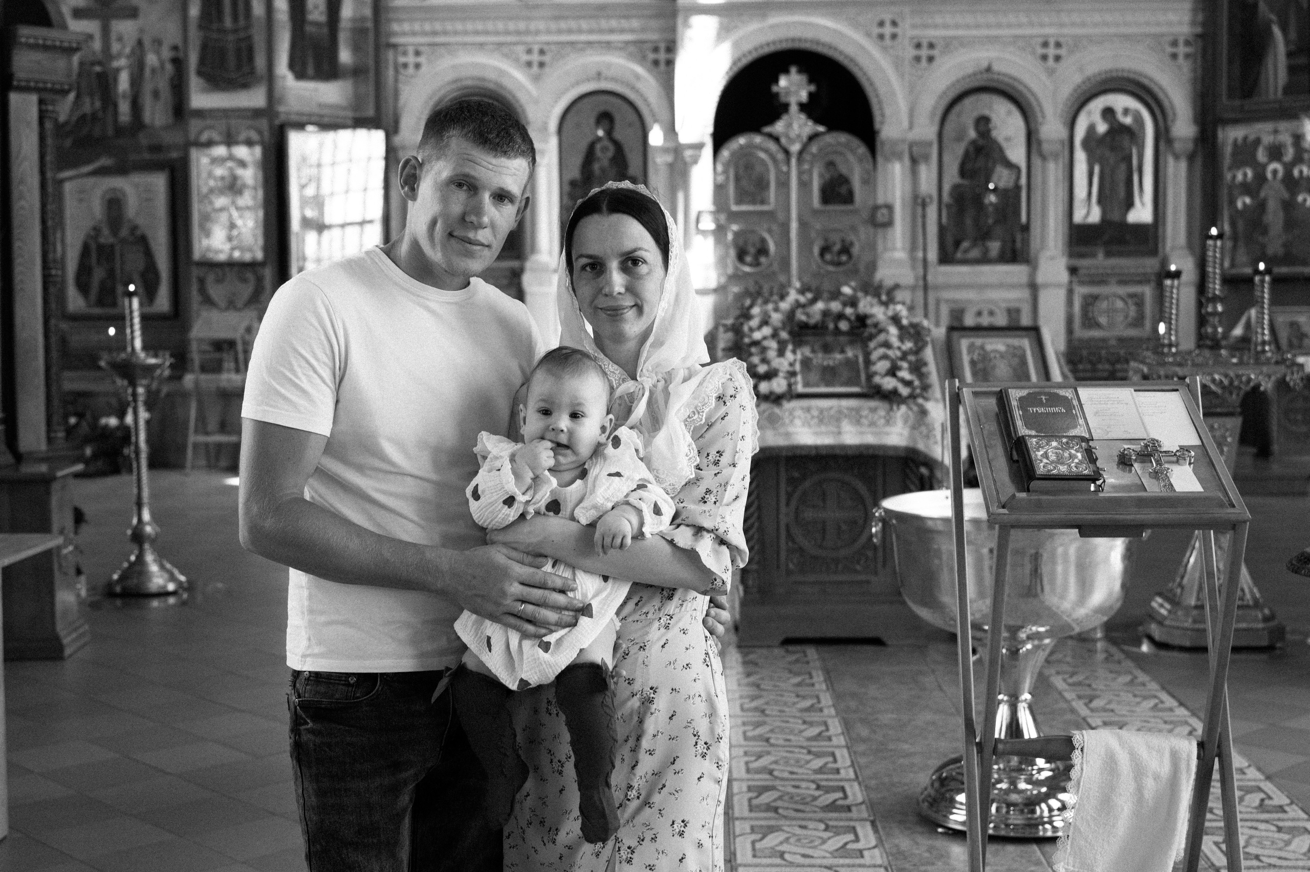 Таинство Крещения Дарьи (Храм Преполовения Пятидесятницы). Фотограф Ярута Оксана / Ростов-на-Дону