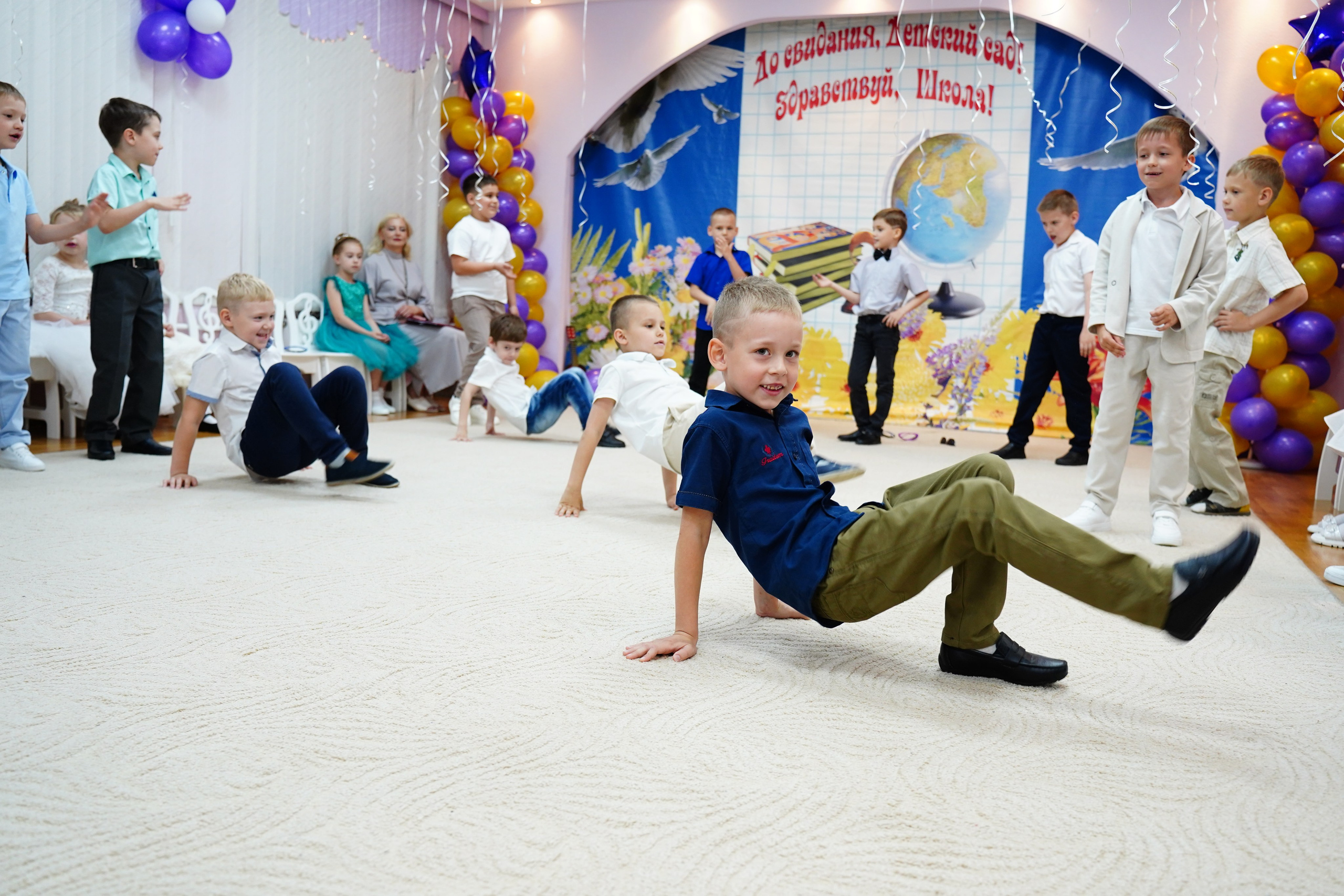 Репортажная съемка /Выпускной//. MEMENTO.Выпускные альбомы, школьные, юбилейные и другие книги. Ростов-на-Дону