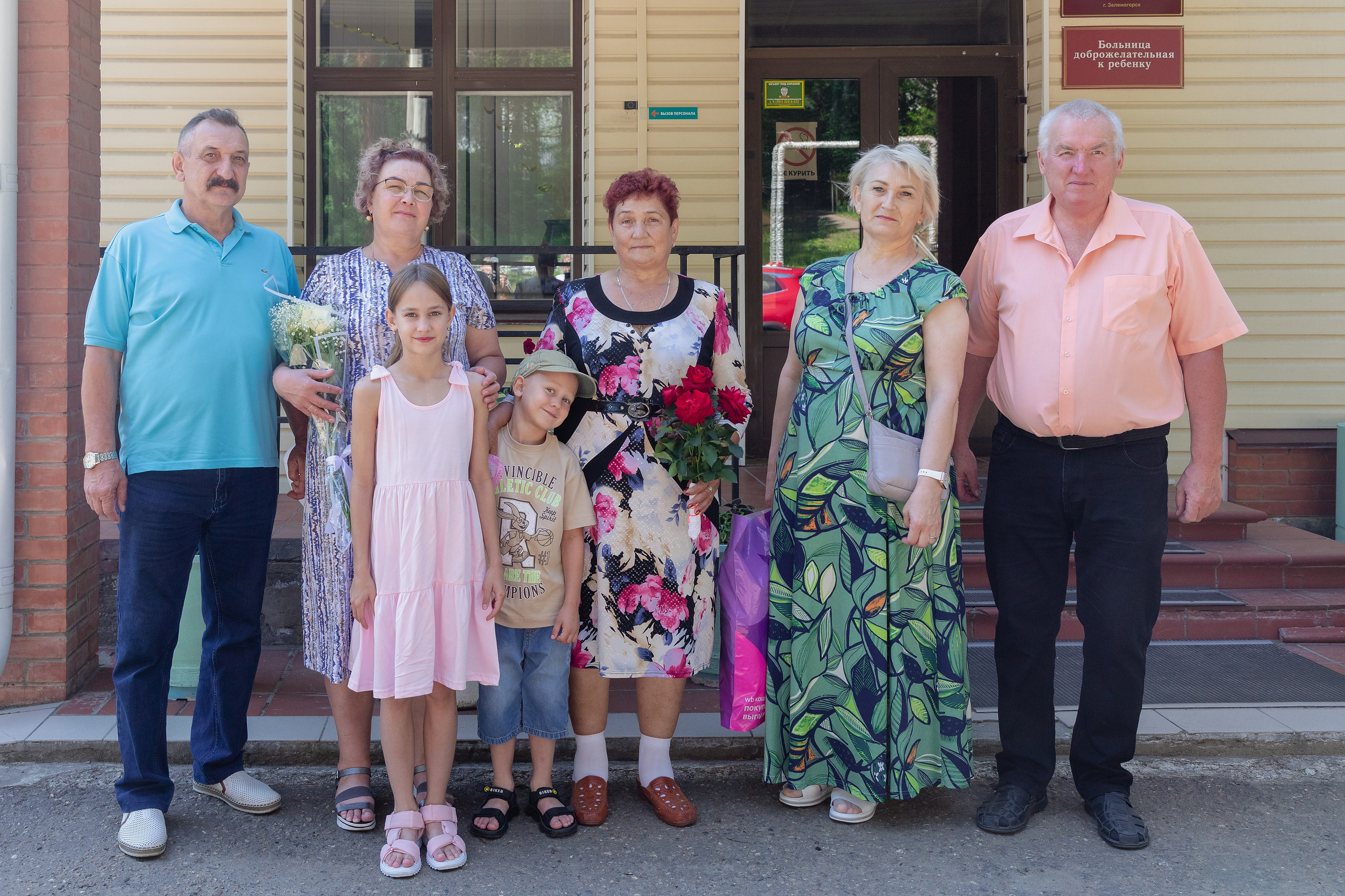 Выписка из роддома. Свадебный, семейный, школьный Фотограф и видеограф Худаноговы Александр и Ирина г. Зеленогорск, Красноярск