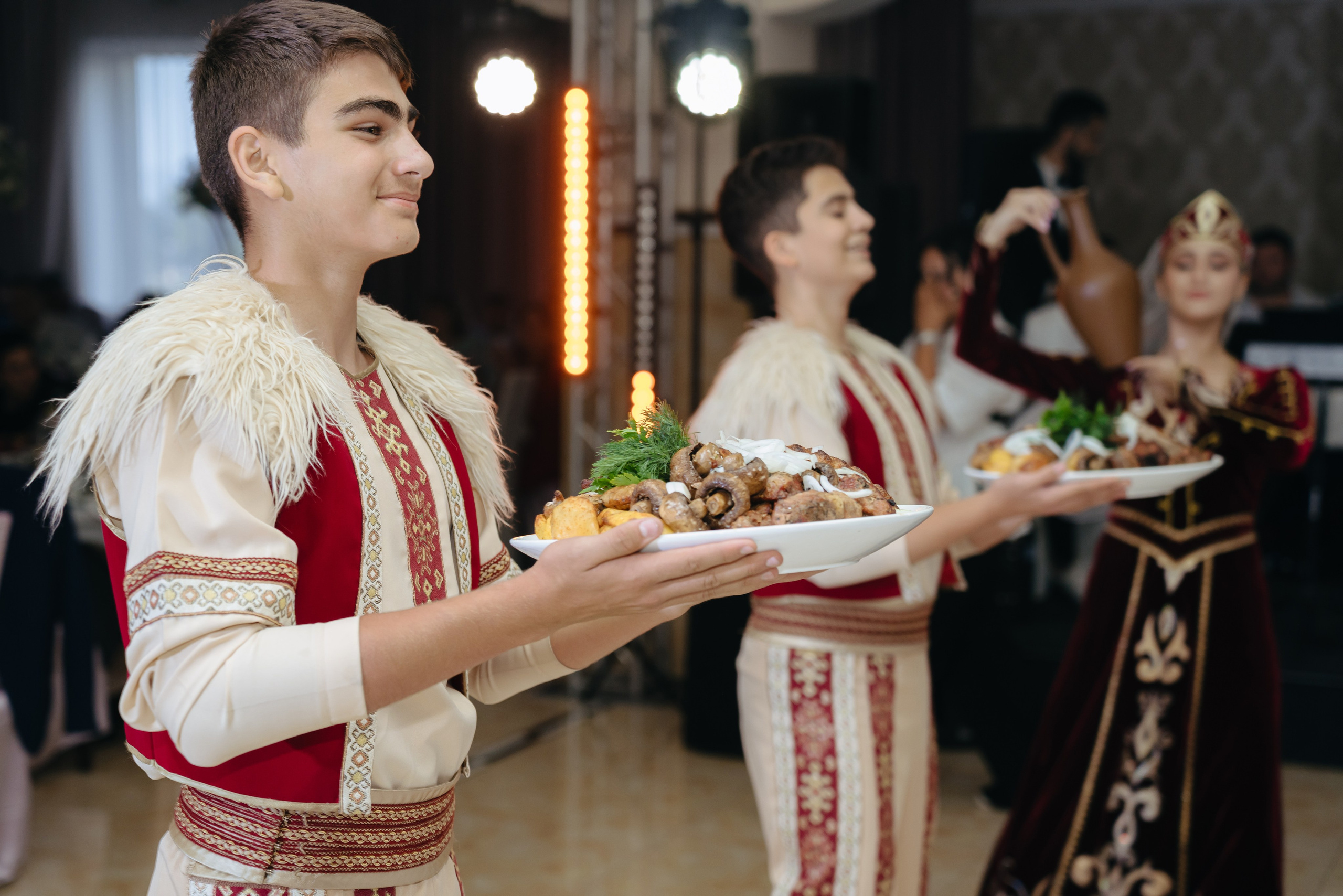 Артем и Лусине. Свадебный фотограф Красноярск Вязьминова Мария