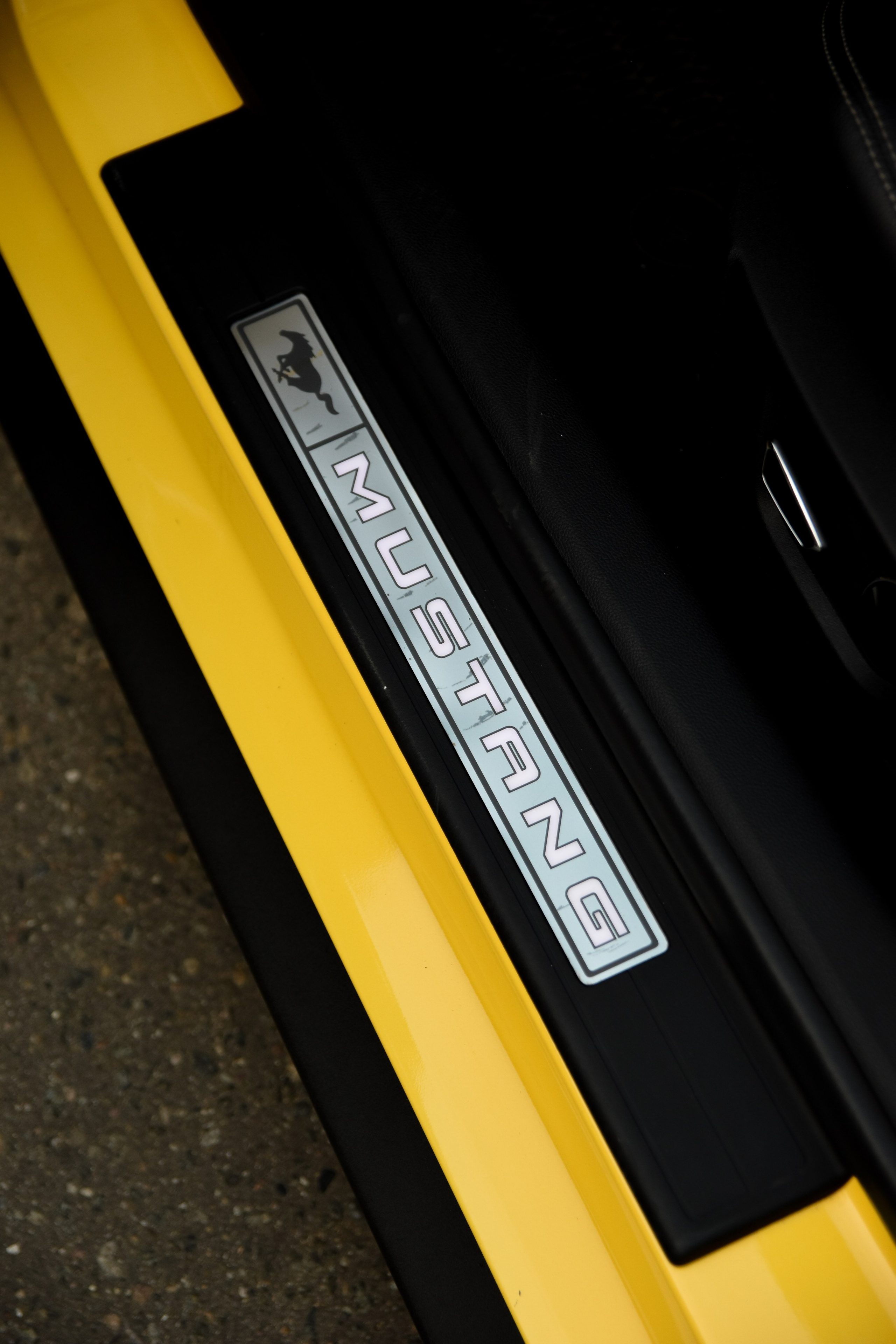 Арма Парк и жёлтый Mustang. Фотограф Лобанов Антон, г. Москва