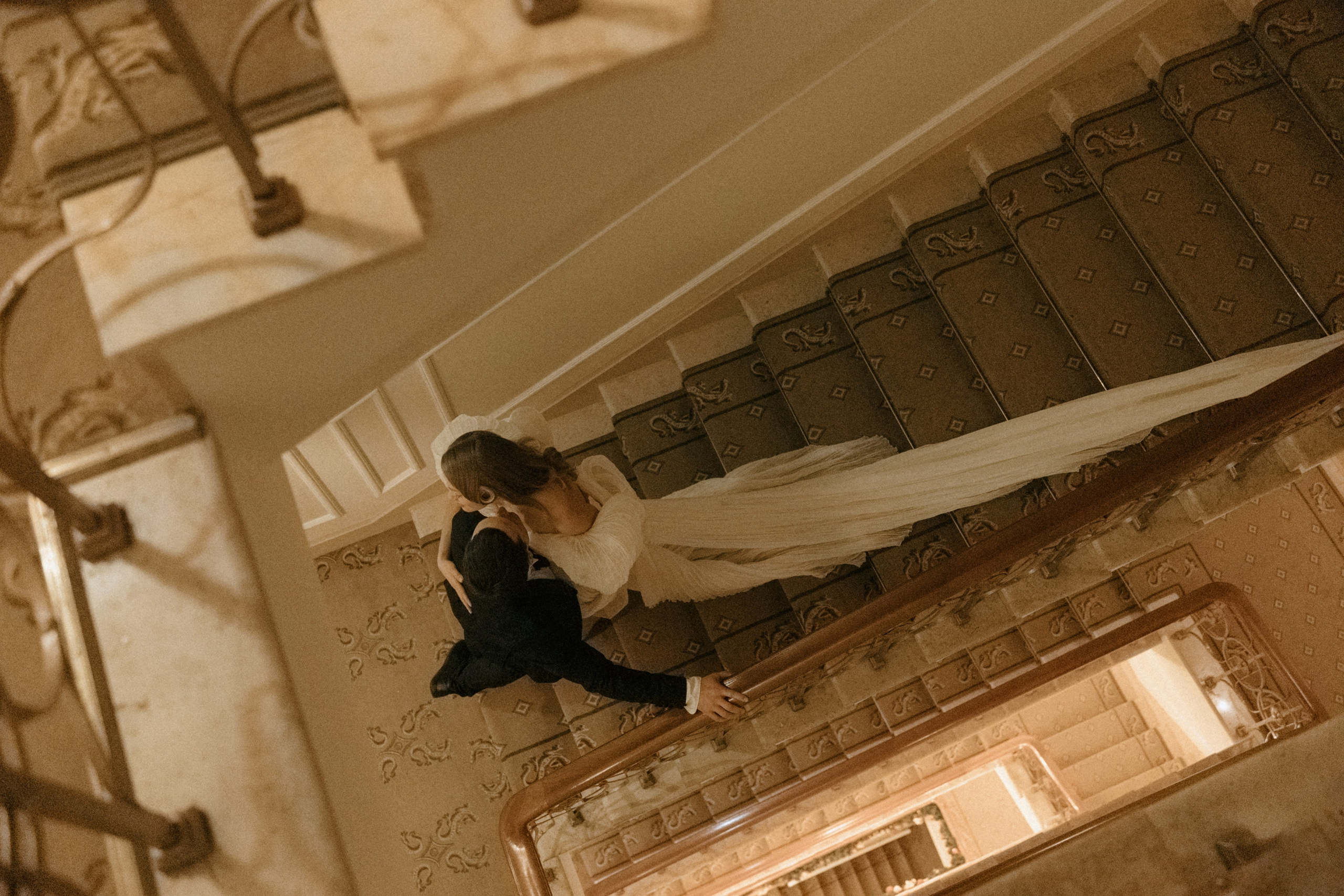 Свадебная фотосъемка в отеле Савой. Свадебный фотограф Москва