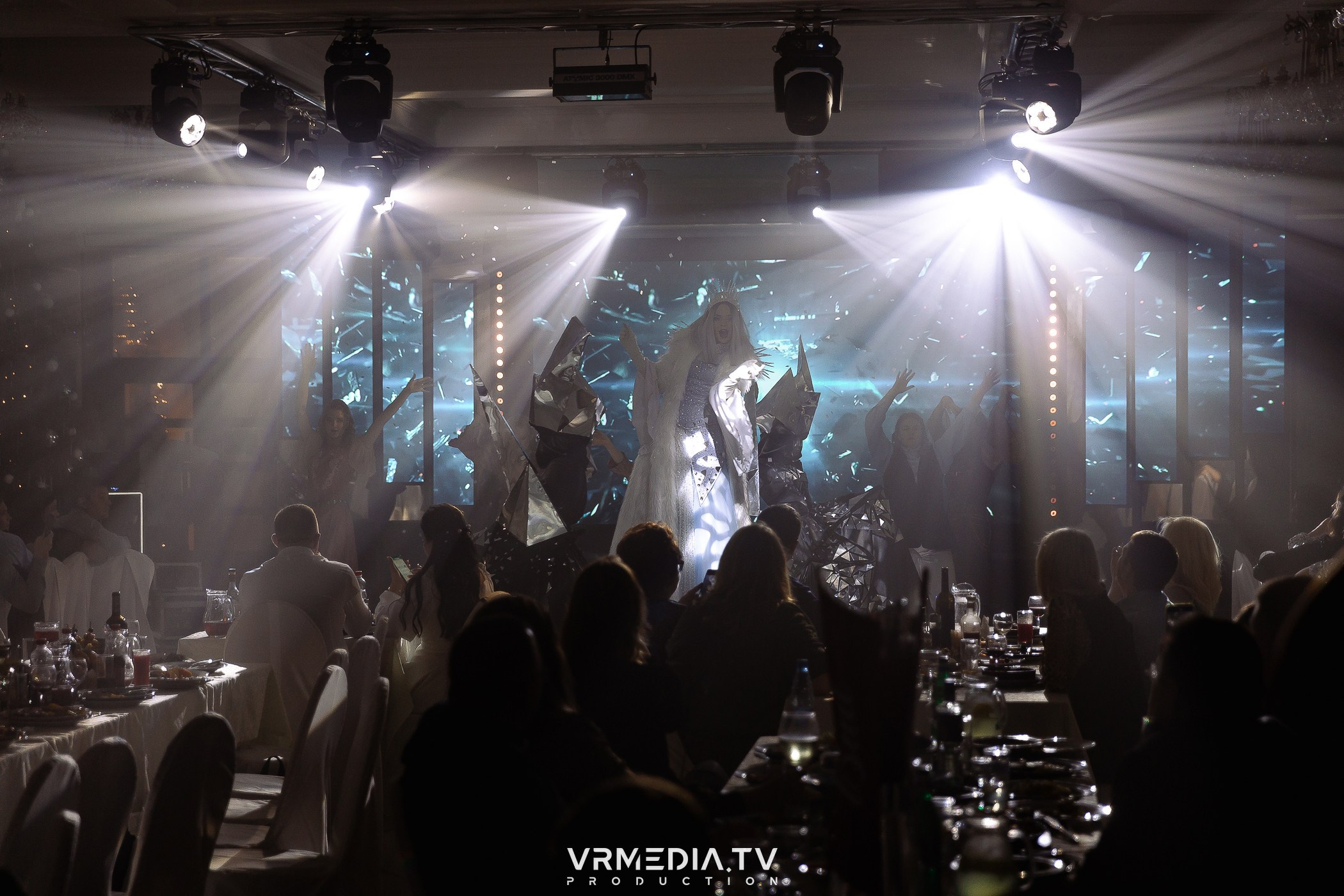 Новогодний вечер в ресторане «Лазурный Берег»