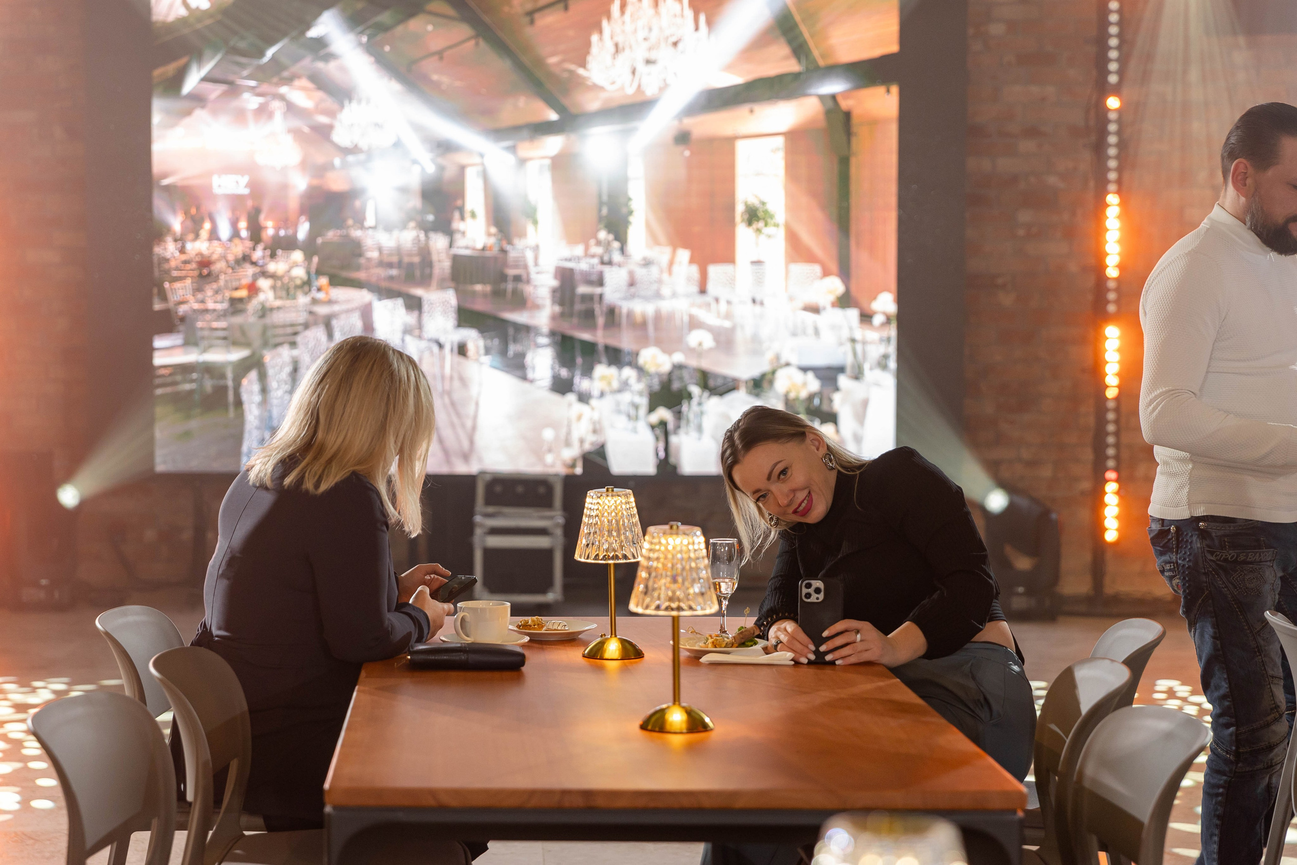 Романов лес. Презентация площадки. Э Т О М Ы