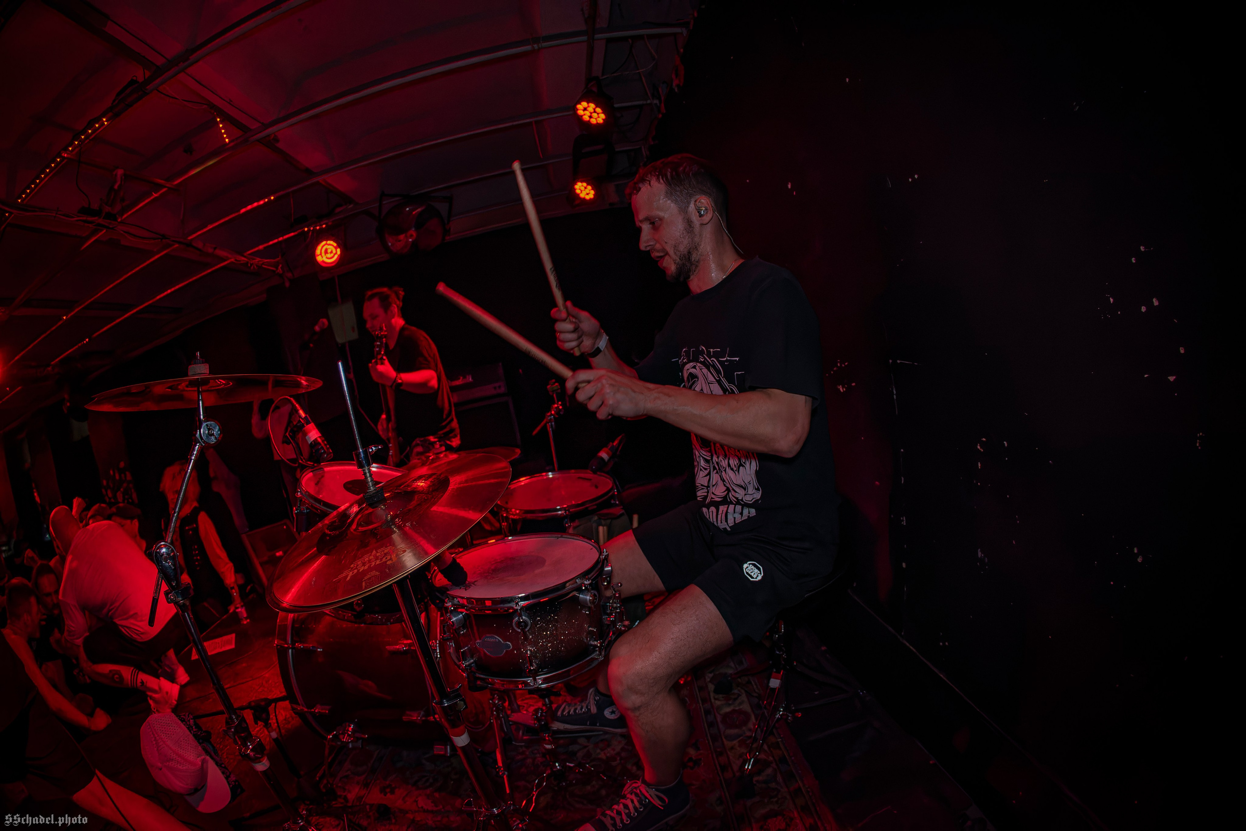 Mayday Massacre: Hardcore vs Death Metal // Без Поводка 02.05.25. We will make everything metal!
