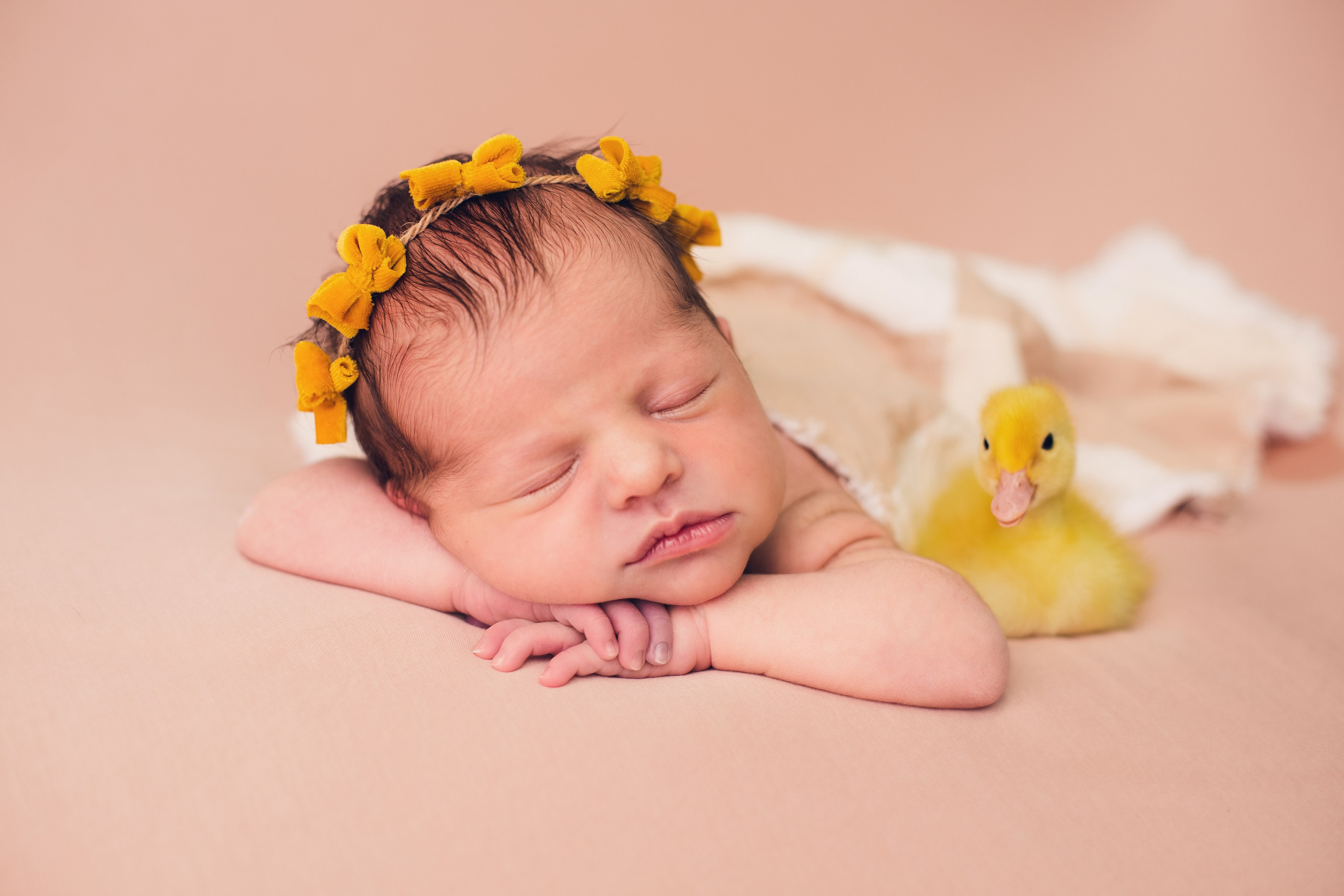 Алина. Фотограф новорожденных в г. Россошь Виктория Нечепуренко