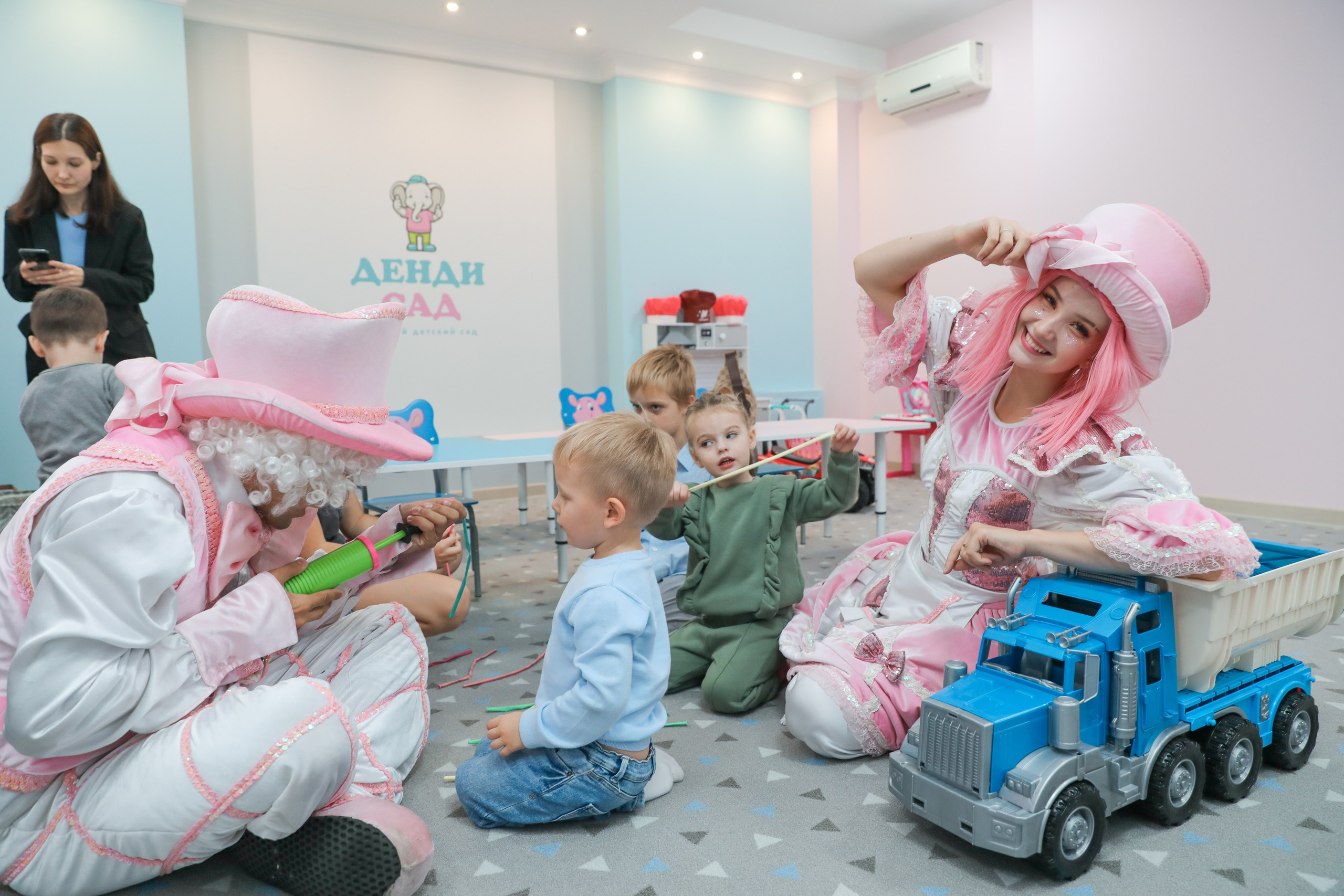 ДЕТСКИЕ МЕРОПРИЯТИЯ. Photographer Viktoriya Markushina «My world throug»