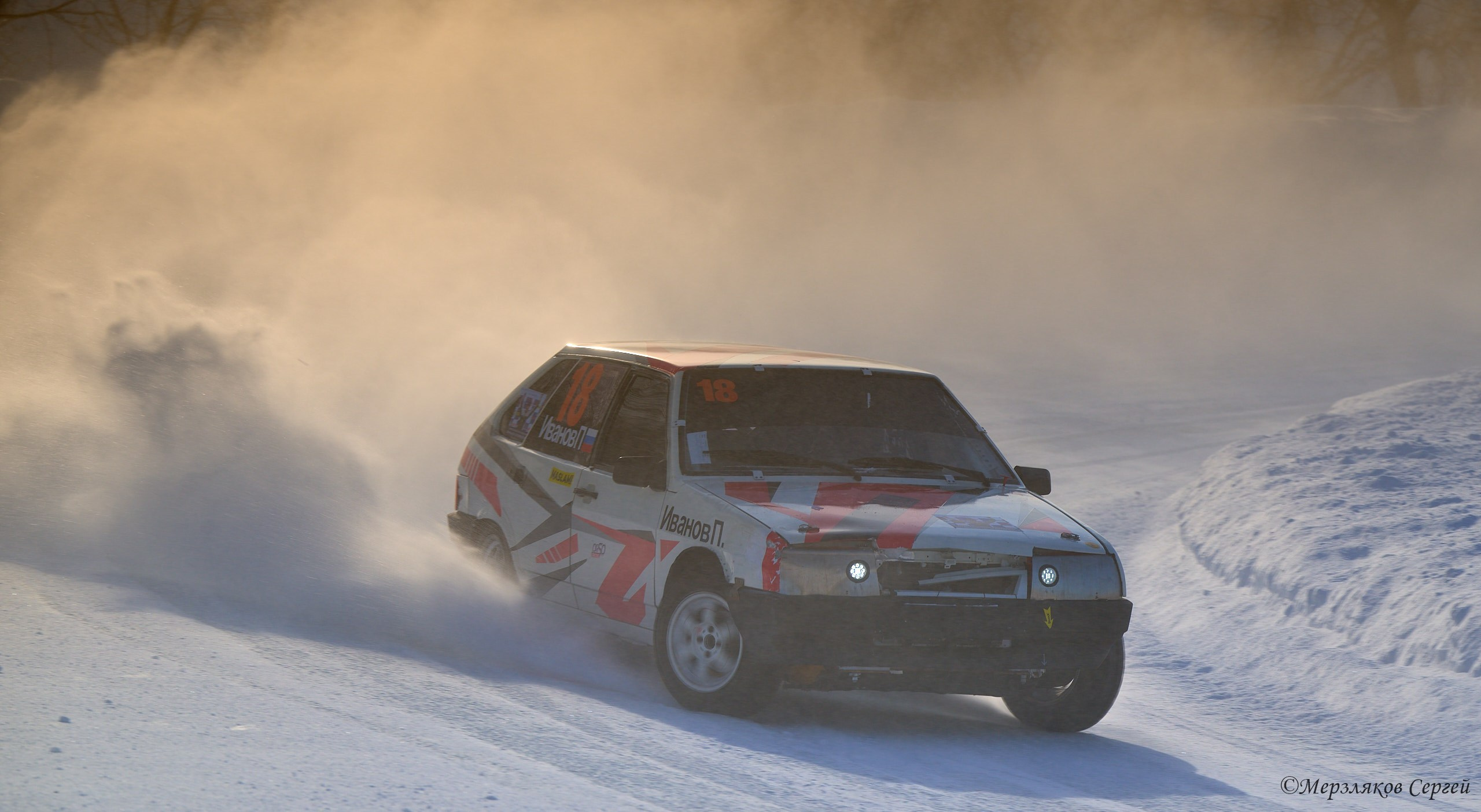 Трековые гонки Ижевск. Спортивный репортажный фотограф в Ижевске Сергей Мерзляков