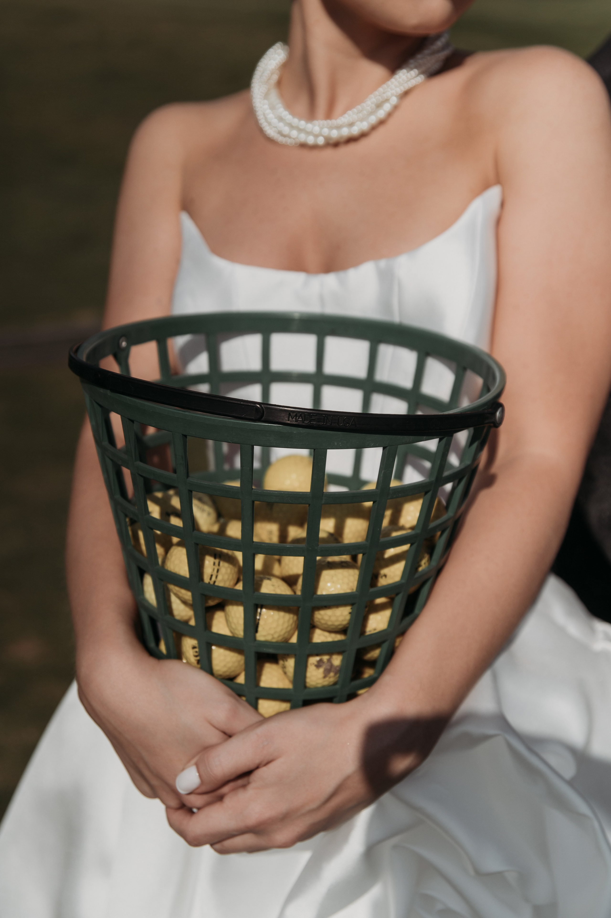 Свадебная фотосессия в Завидово гольф поле с утром невесты и красивым свадебным банкетом. Свадебный фотограф в Твери, Москве и Санкт-Петербурге Денисова Екатерина