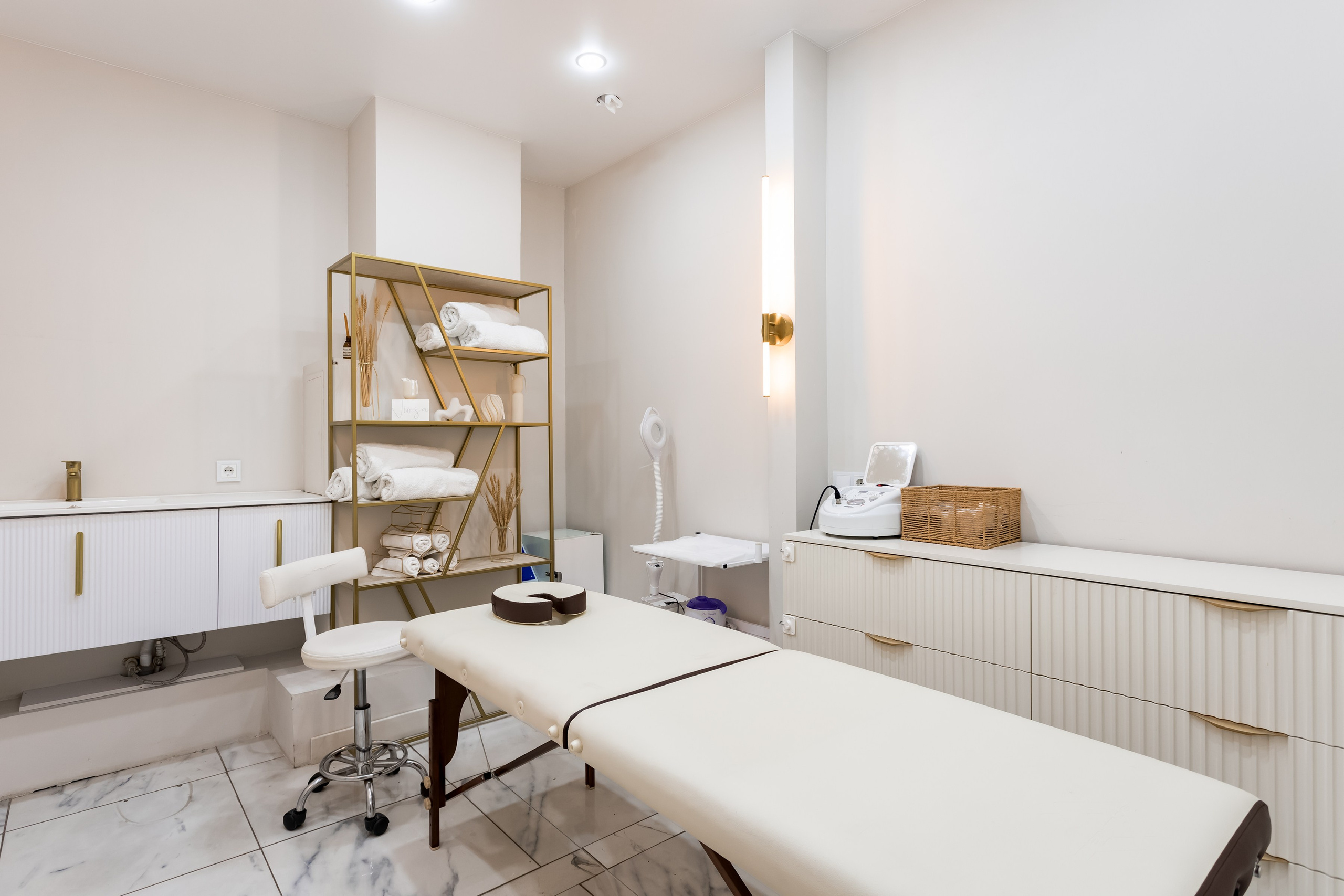 Студия красоты Nilu the Nail. Интерьеры, Контент, Портреты | Фотограф в Москве Дани Терно