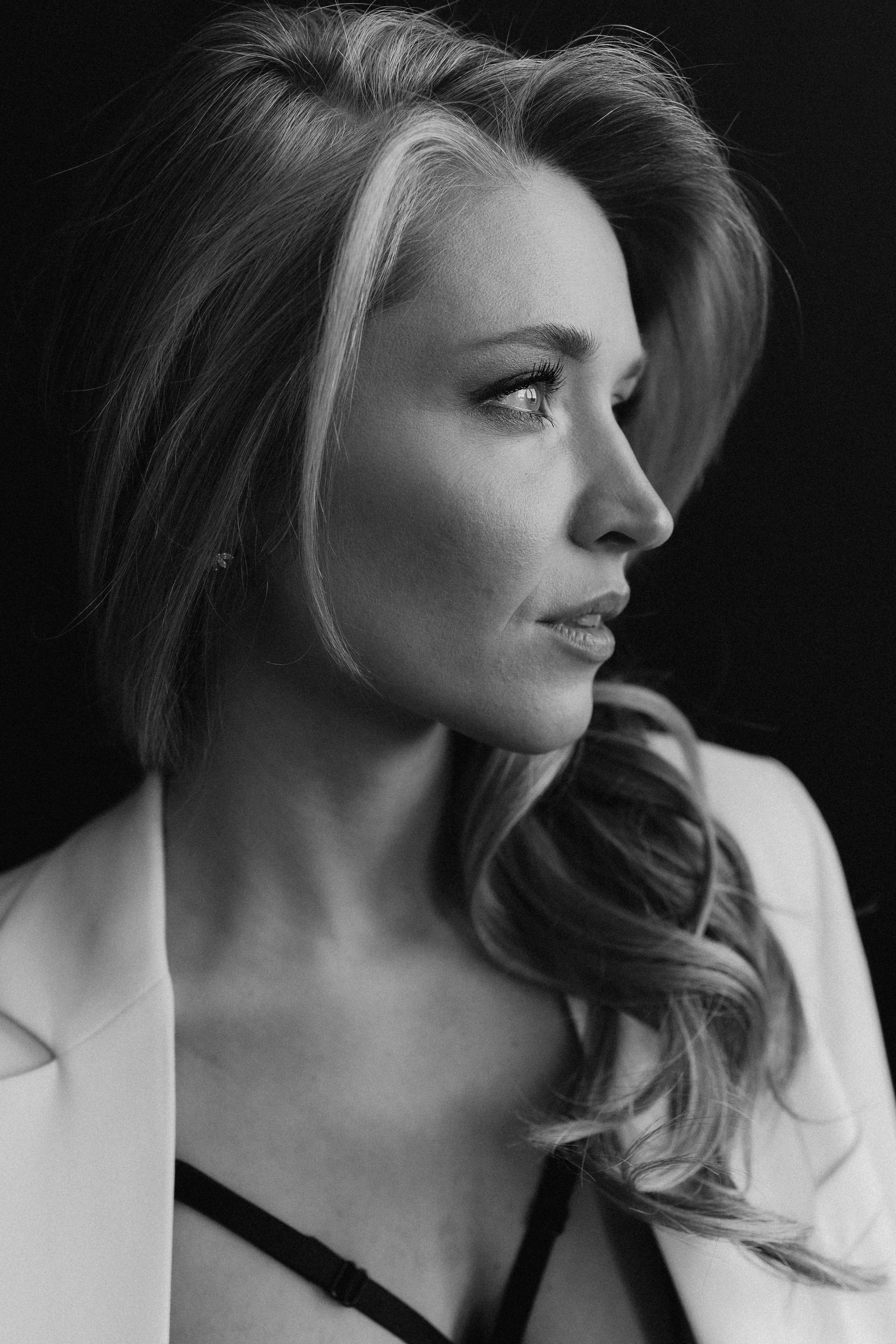 Девушка весна. Главная