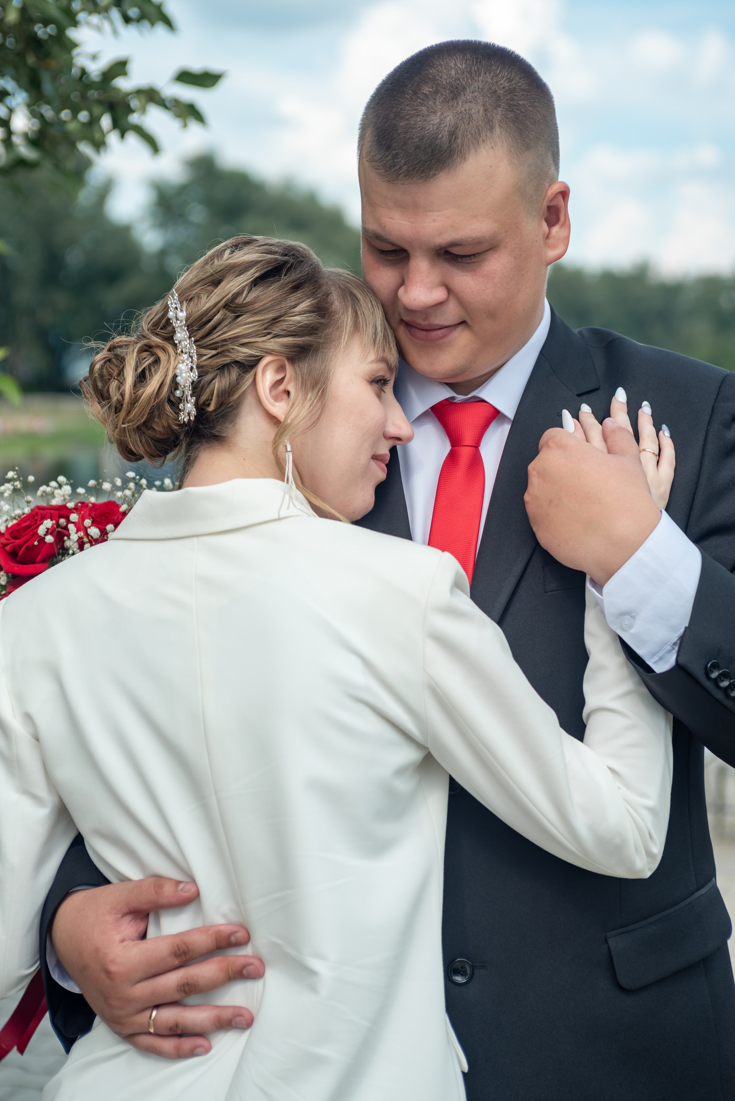Никита и Ксения. Свадебная прогулка. Фотограф в Сузуне — Зоя Попова (Собственная фотостудия)