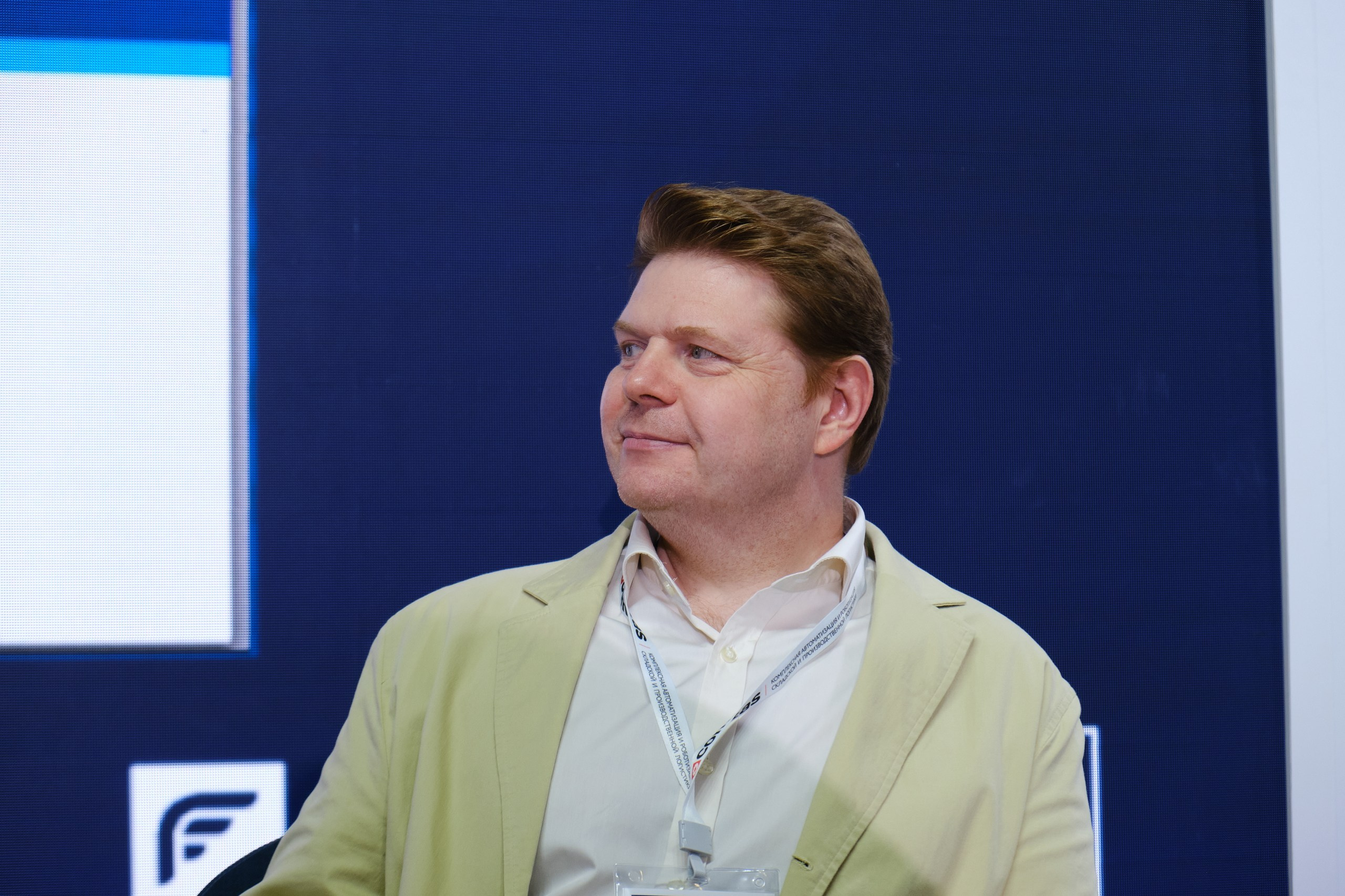 Выставка CeMAT. Репортажный фотограф в Москве Денис Тамко