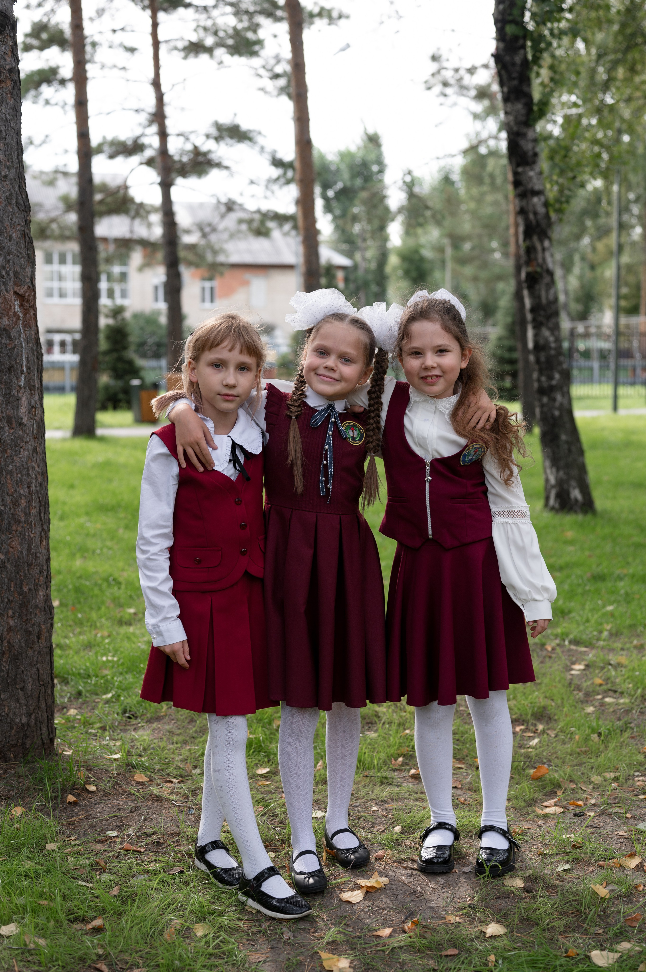 1 сентября 16 гимназия 2 класс (линейка + в классе+ на улице). Фотограф новорожденных, семейный детский в Тюмени Татьяна Морозова