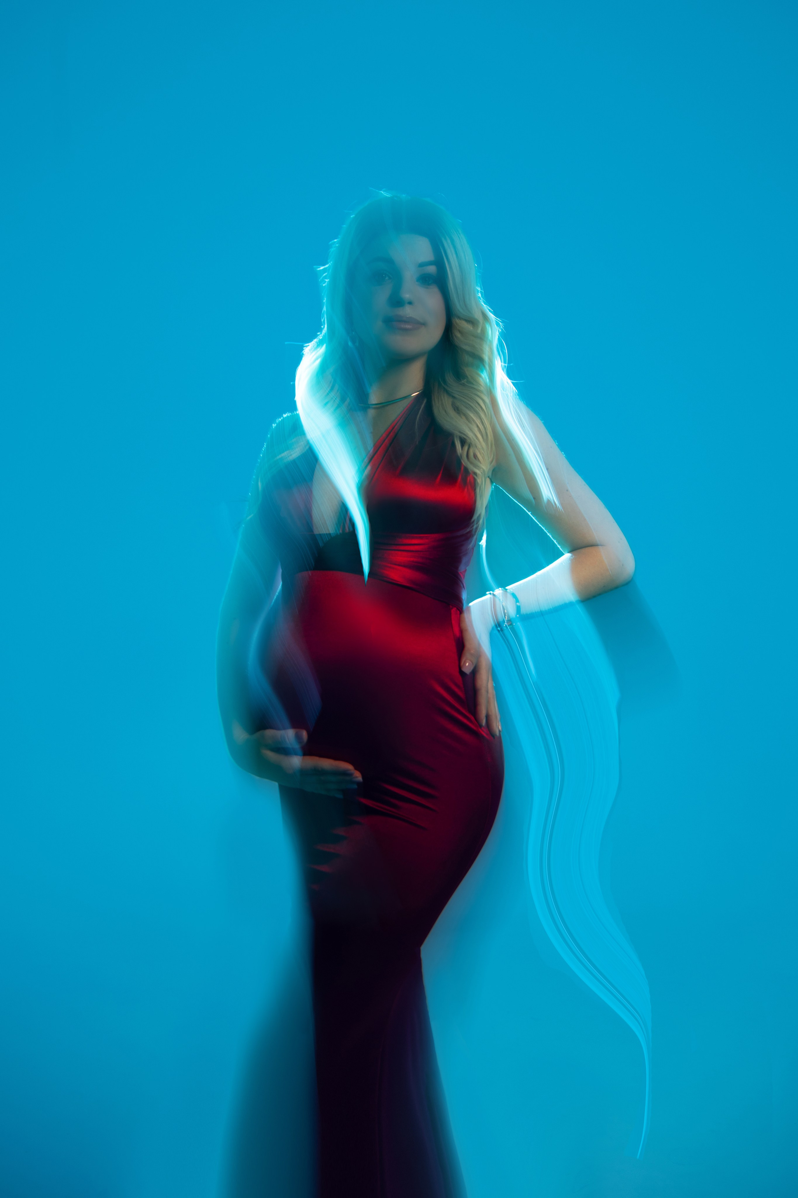 Кадры со спецэффектами (цветные фильтры, маски Гобо, немного волшебства). Фотограф беременности в Крыму Бобкова Ирина