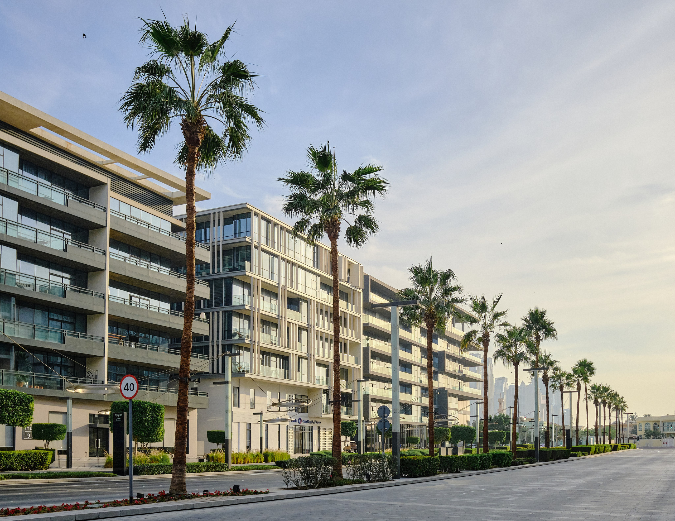 Dubai & Abu Dhabi. Aleksandr Kobtsev